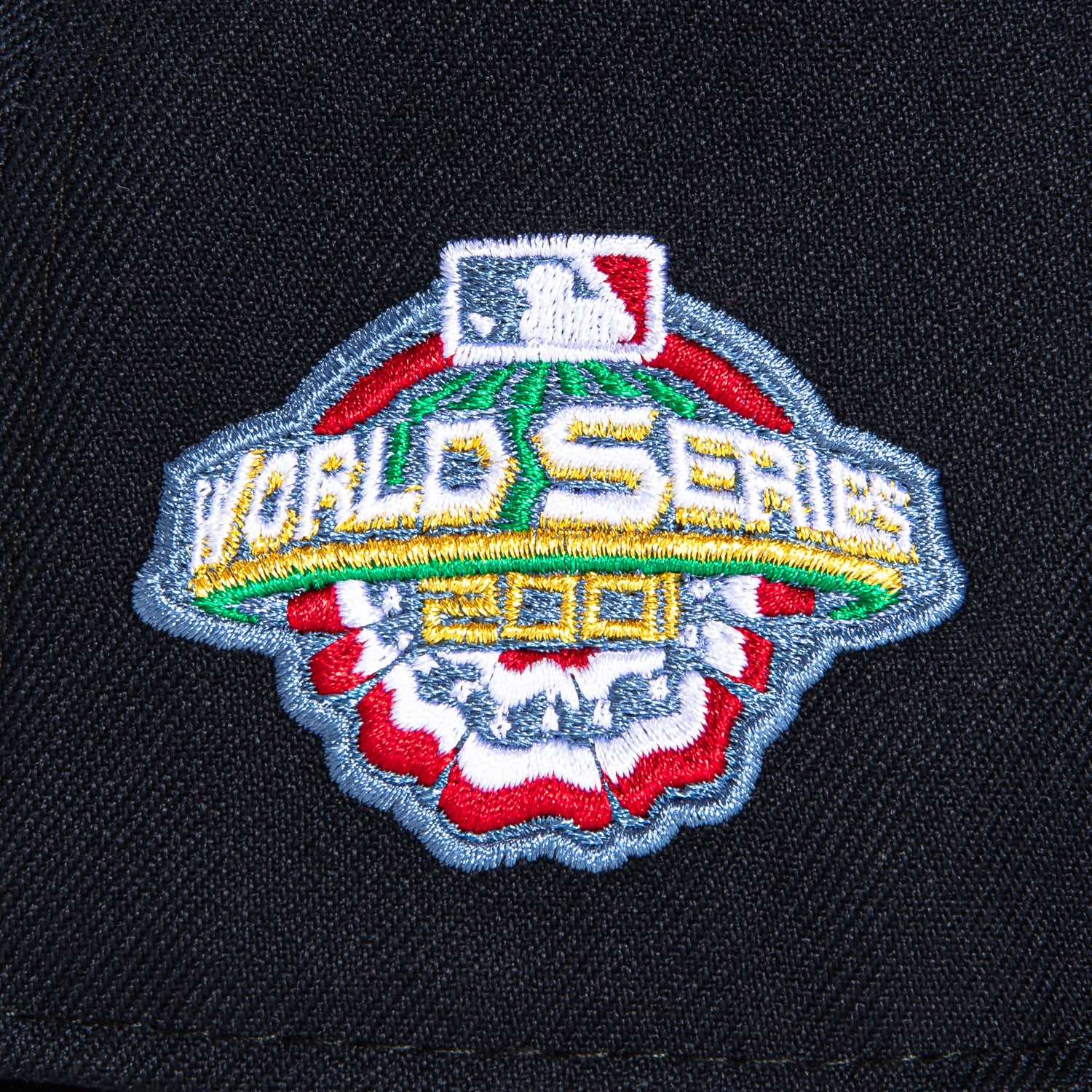 New Era 59Fifty Arizona Diamondbacks 2001 World Series Patch Snapback Hat - Navy & Gold Baseball Cap for Men - Perfect for Baseball Games, Fan Collections and Streetwear Fashion