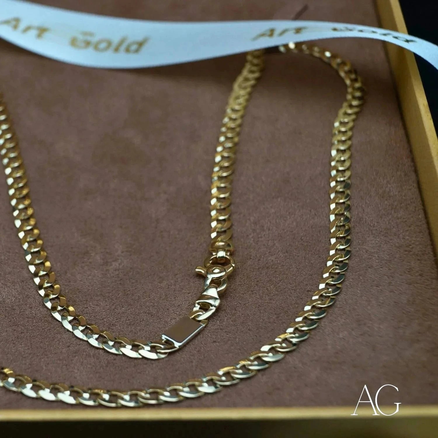 18K Gold Cuban Chain Necklace for Men & Women - Elegant & Durable 18 Karat Gold Plated Cuban Link Chain - Perfect for Gifts, Parties, and Everyday Wear