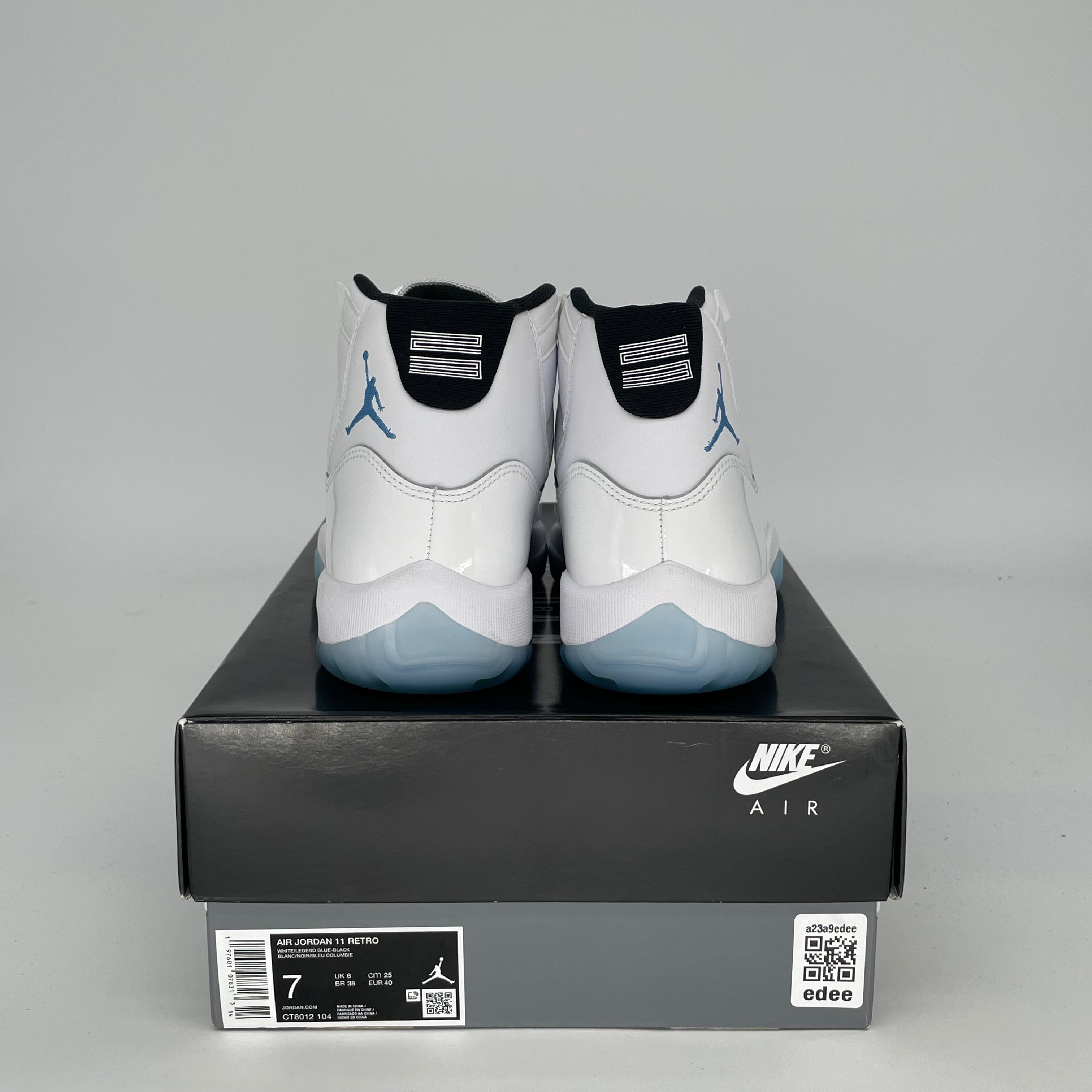 Original Air Jordan 11 Retro 'Legend Blue' Men's/Women's Basketball Shoes Size 7/8.5W (CT8012-104) - Perfect for Court Performance & Streetwear Fashion