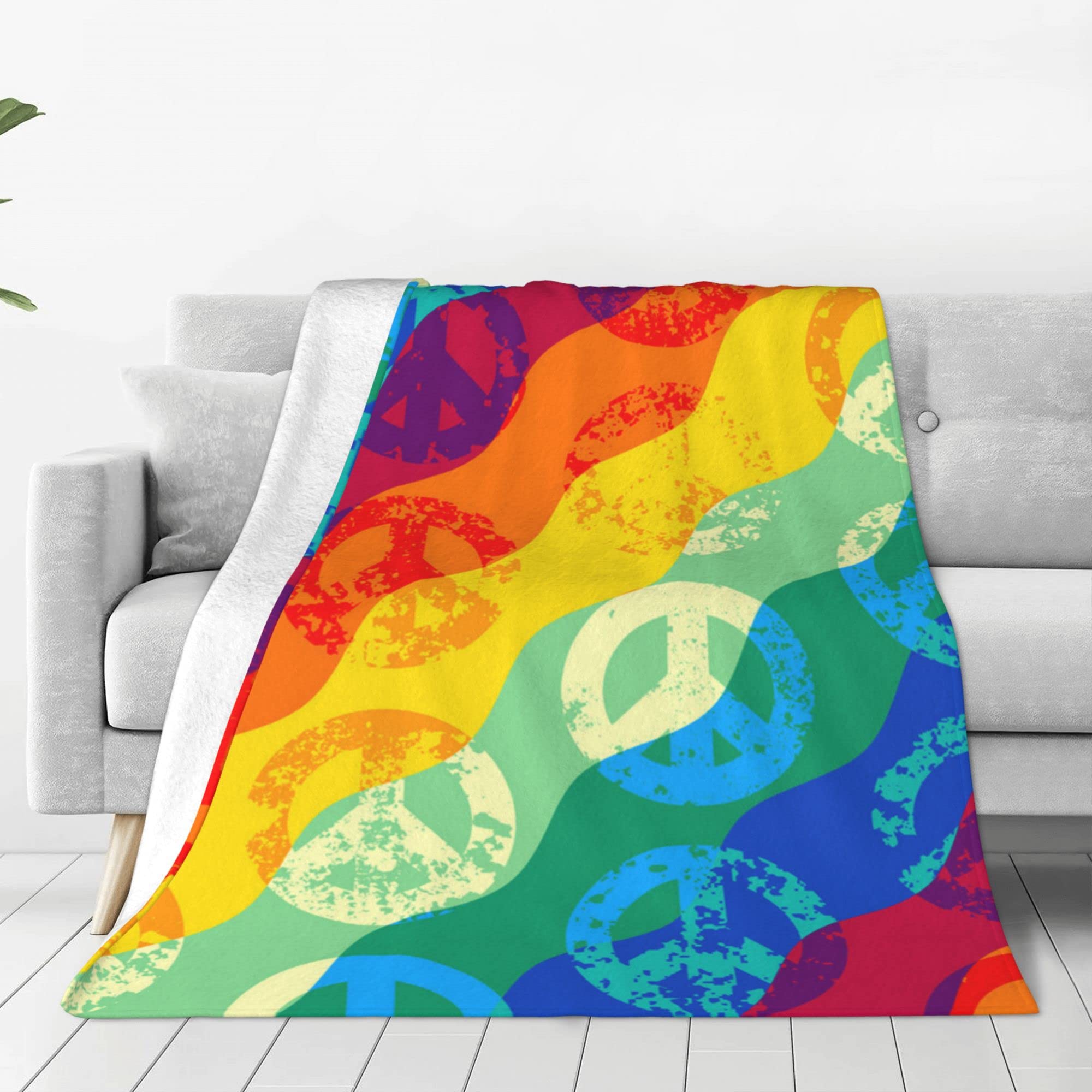 Soft & Warm Fleece Blankets for Couch, Sofa & Bed - All-Season Cozy Throw Blanket with Waving Peace Symbol Design - Perfect for Women & Men - Great for Lounging, Netflix Nights & Home Decor