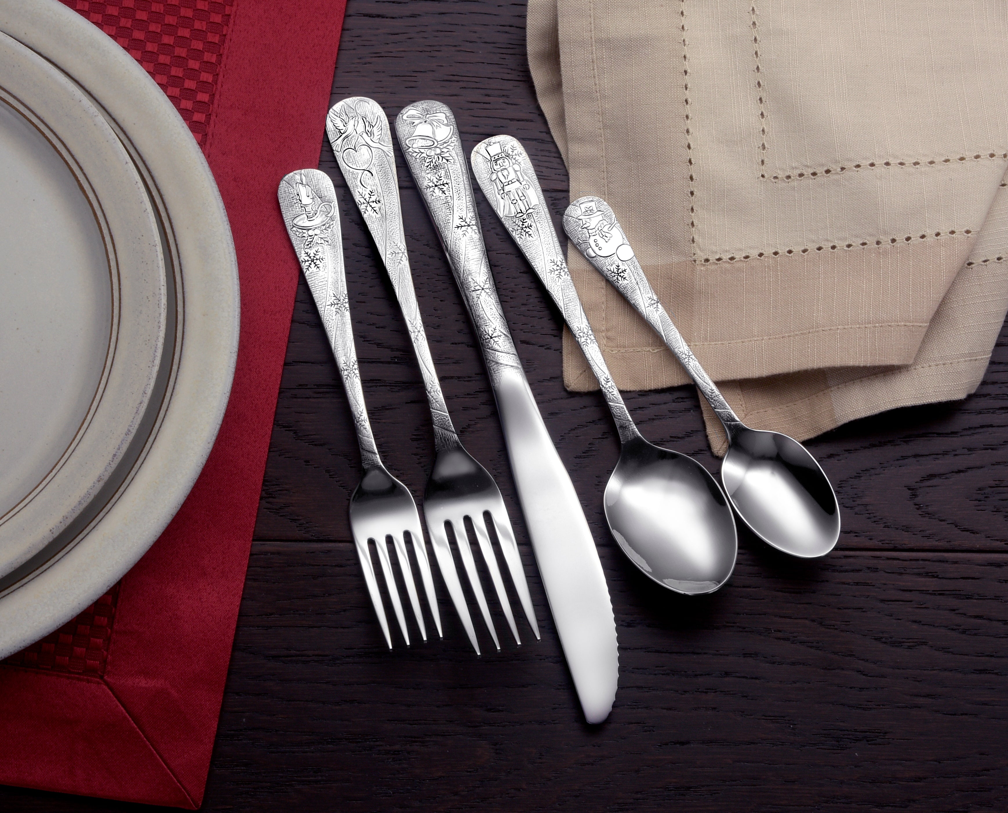 45-Piece Holiday Dinnerware Set - Elegant Plates, Bowls & Mugs for Christmas, Thanksgiving & Family Gatherings