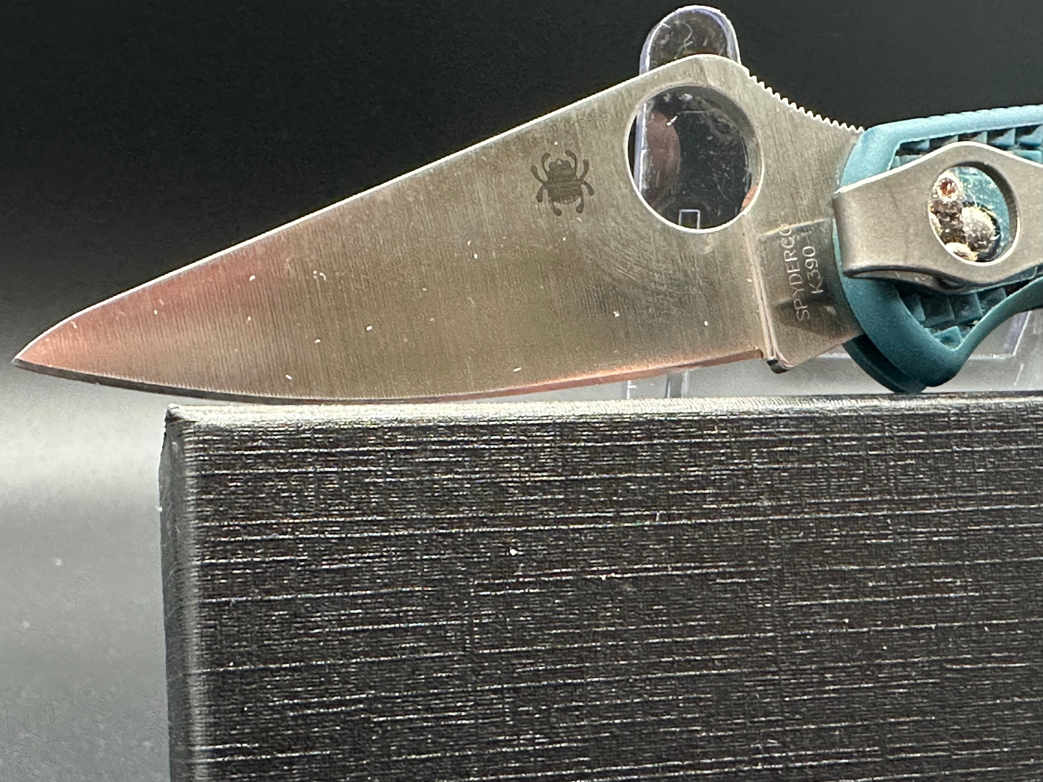 Spyderco Delica 4 Folding Knife - K390 Steel Blade, Blue FRN Handle - EDC Pocket Knife for Outdoor, Camping & Everyday Carry