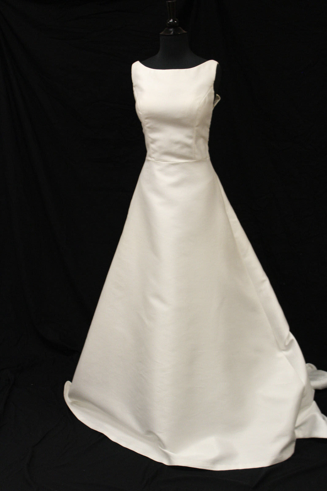 Sottero and Midgley McCall Wedding Dress Sample Gown - Elegant Lace Bridal Gown for Wedding Ceremony & Formal Events