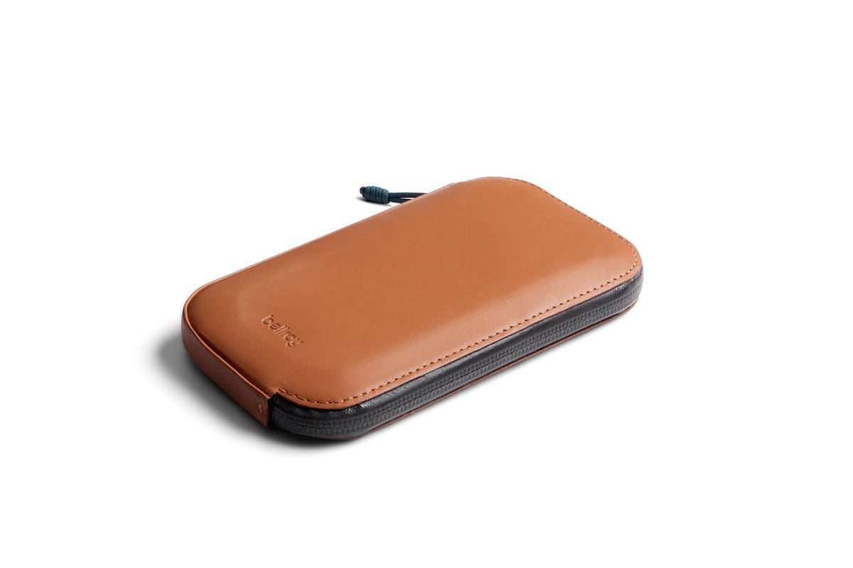 Bellroy Venture Phone Pocket - Slim & Secure Phone Holder for Everyday Carry | Perfect for Hiking, Travel & Outdoor Adventures