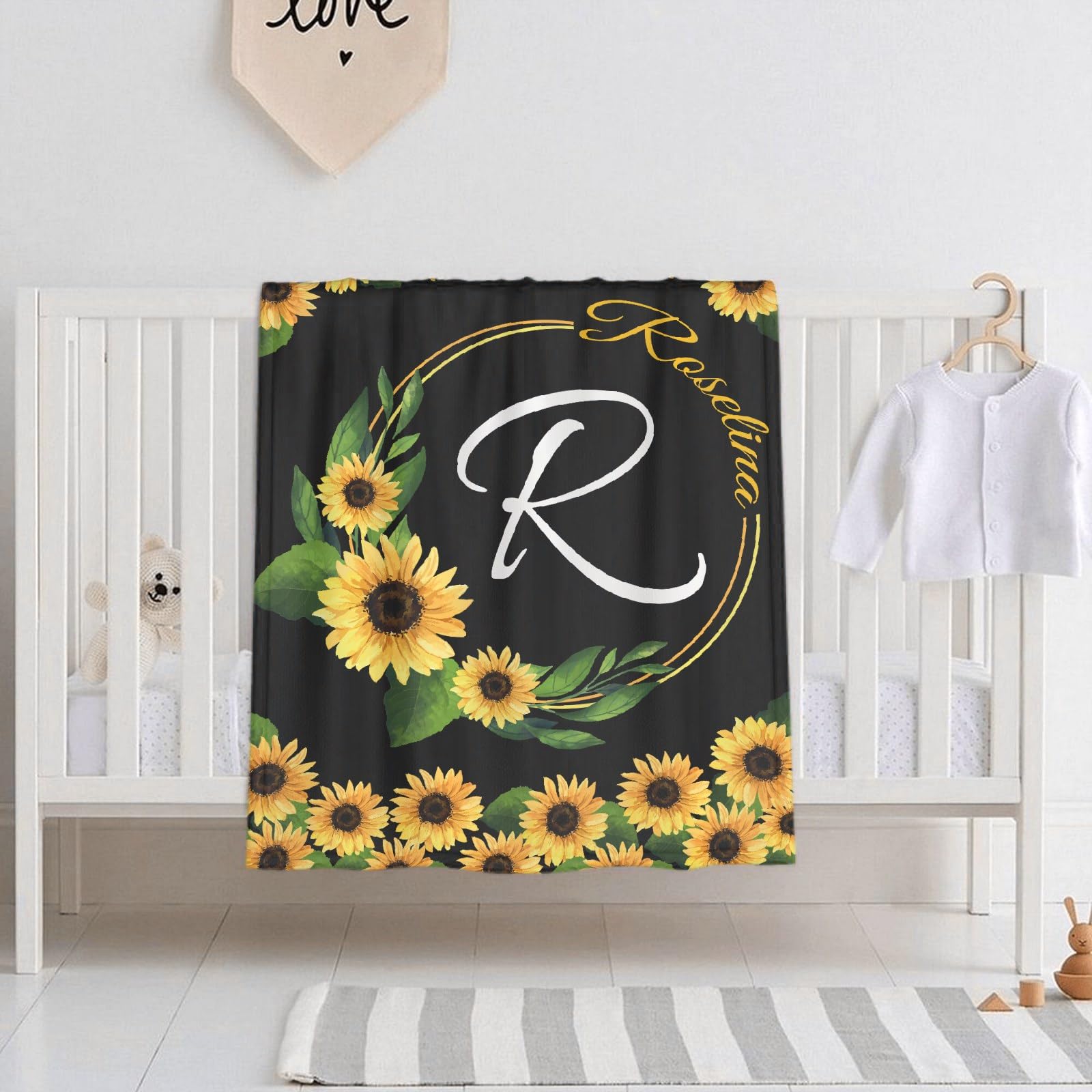 Personalized Baby Blankets for Girls & Boys - Custom Name Baby Blanket, Soft Plush Fleece Throw with Sunflower Design - Cozy Newborn Gift for Baby Showers, Birthdays & Family Keepsakes
