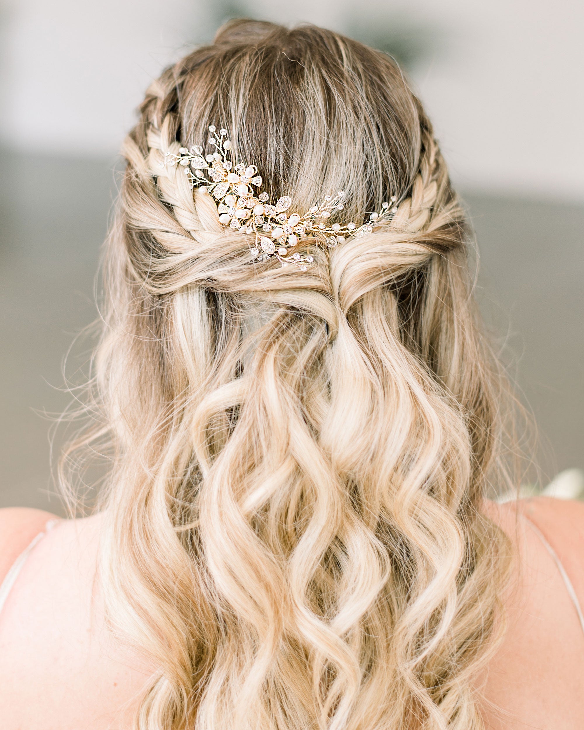 Angela Pearl Comb - Elegant Hair Accessory for Women | Perfect for Weddings, Prom & Special Occasions
