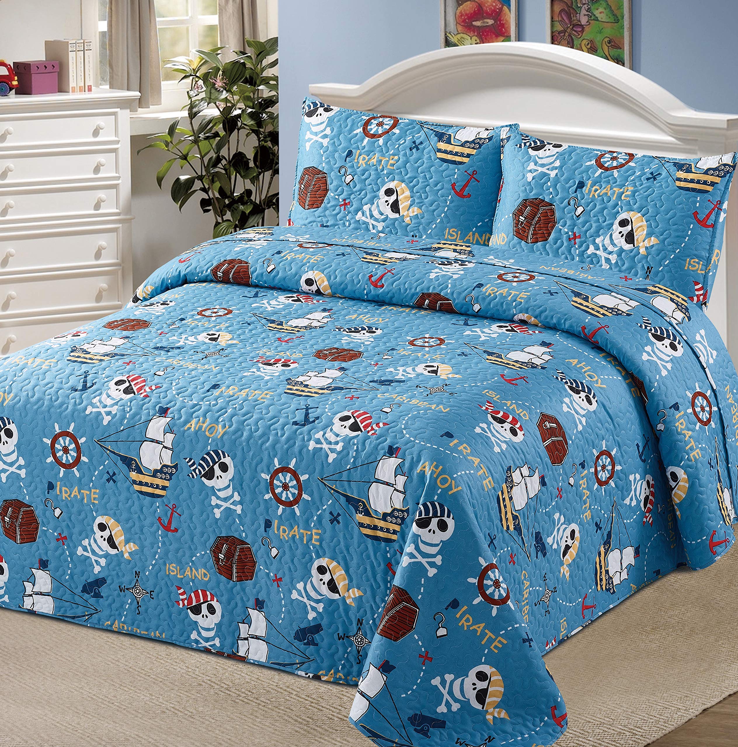 Kids Zone Pirates Adventure Bedspread Set - Blue & White Lost Treasure Themed Quilt Coverlet with Anchor, Skull & Ships Design for Full/Queen Beds | Perfect for Boys' Bedroom Decor & Nautical Theme Rooms