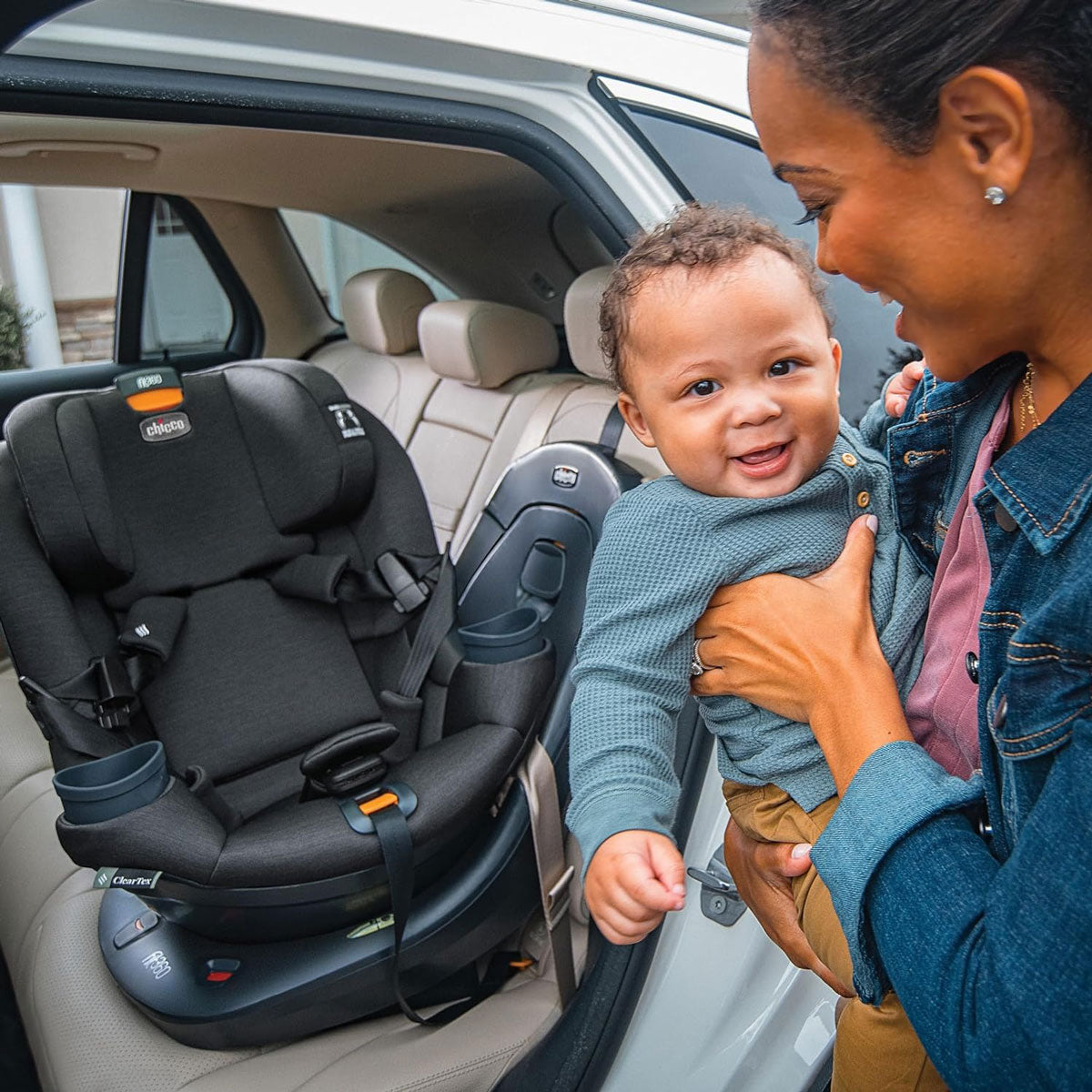 Chicco Fit360 ClearTex Rotating Convertible Car Seat - 360° Swivel, Rear & Forward Facing, Easy Installation for Safe Baby Travel - Perfect for Family Road Trips & Daily Commutes