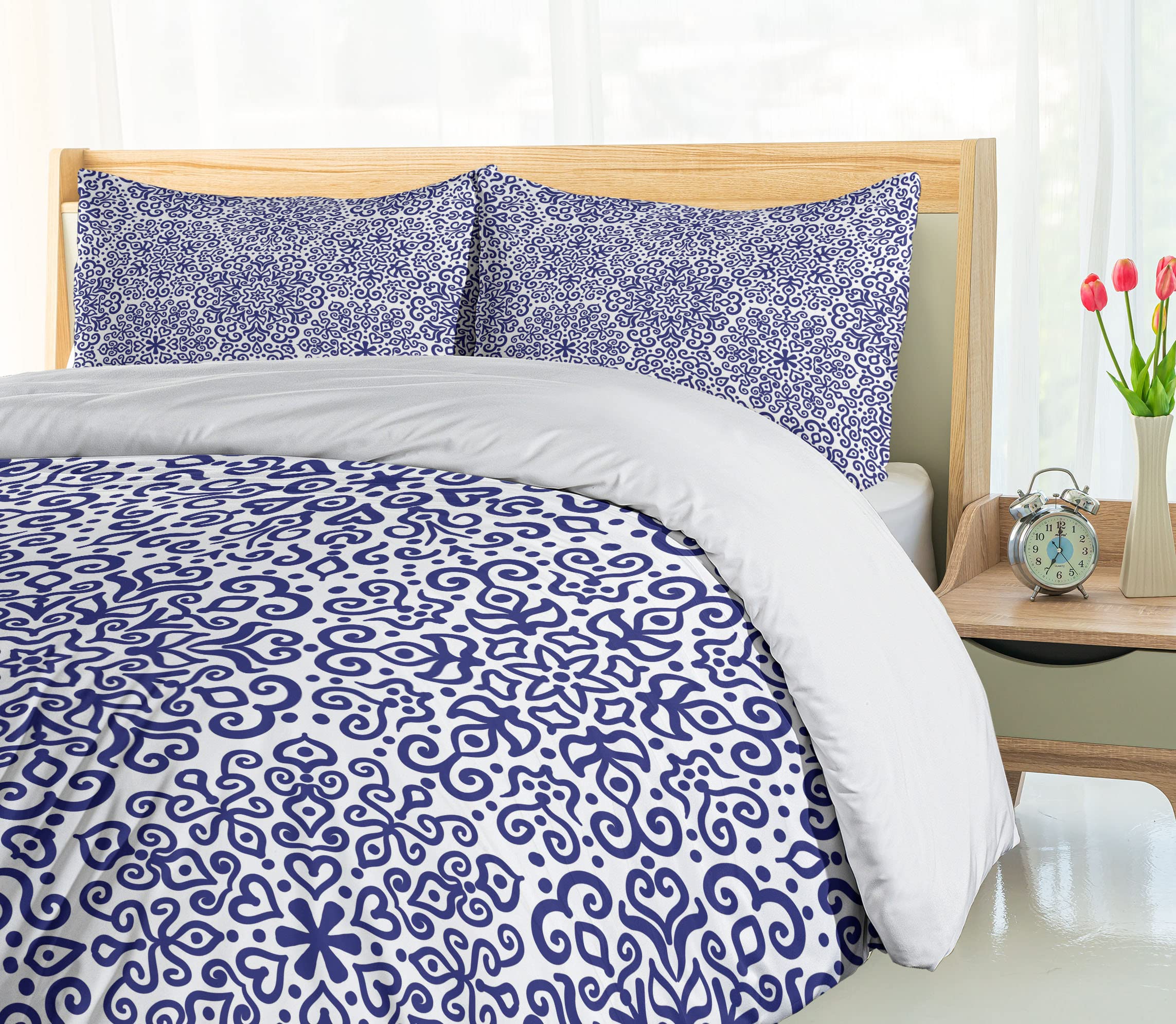 Ambesonne Indigo Mandala Duvet Cover Set - Trippy Floral Hearts Design on Plain Backdrop, 3-Piece California King Bedding Set with 2 Pillow Shams, Indigo & White - Perfect for Bohemian Bedroom Decor & Meditation Spaces