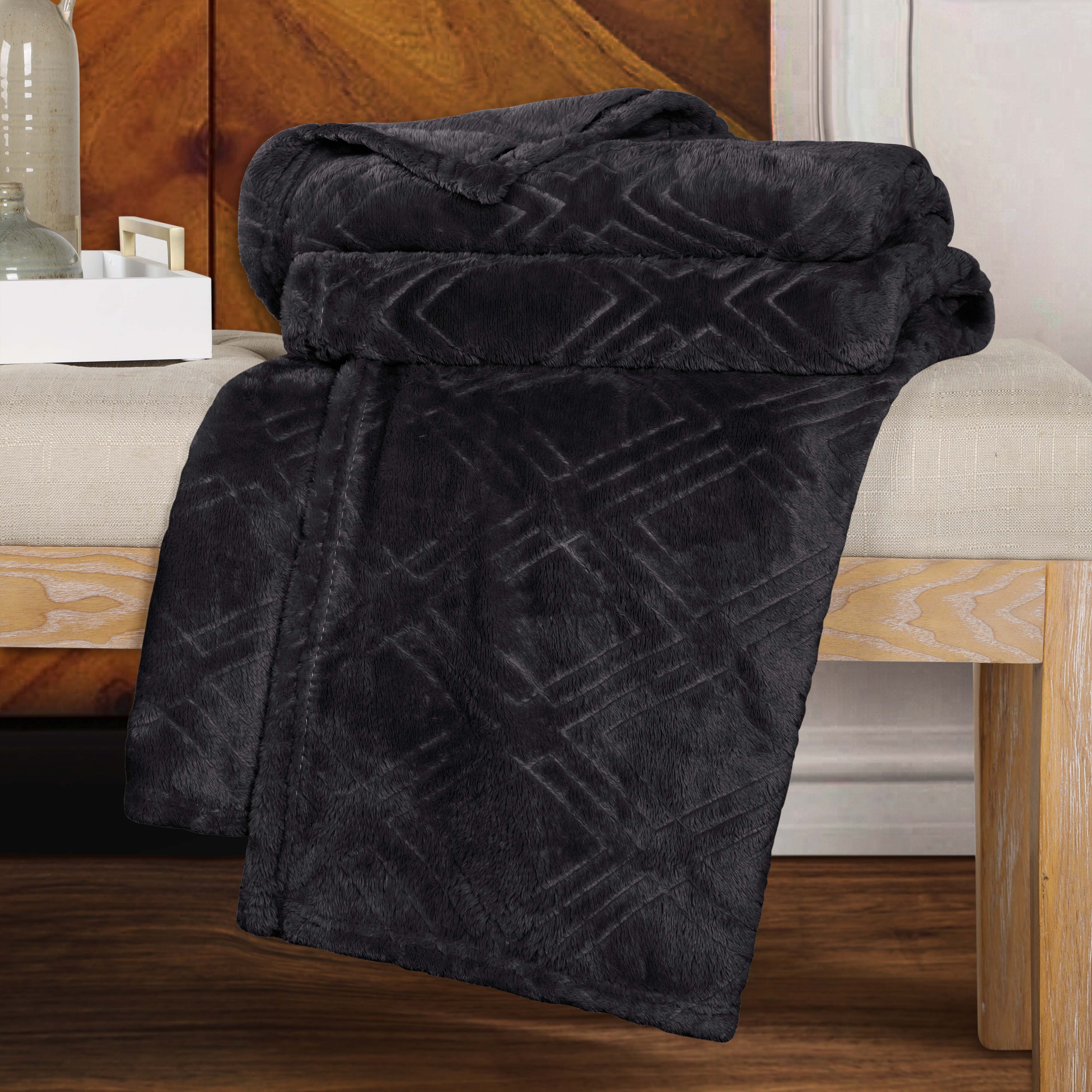 Premium Alaska Diamond Plush Fleece Blanket - Ultra Soft & Cozy Throw for Bed, Sofa, and Travel - Warm Winter Blanket for Home, Office, and Camping