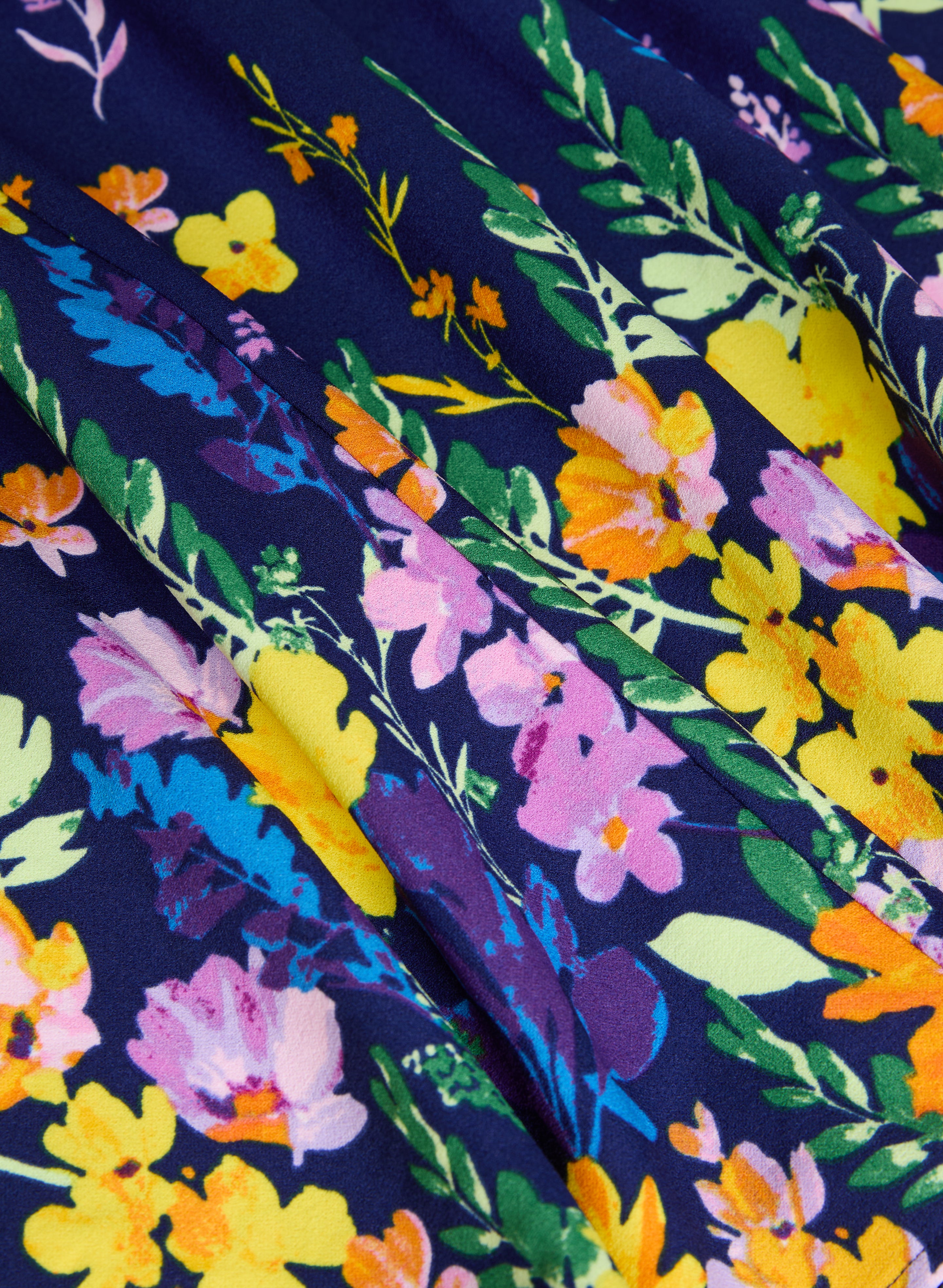 Elegant Cascading Floral Print Dress for Women - Summer Flowy Maxi Dress with V-Neck & Ruffle Hem - Perfect for Beach Vacations, Garden Parties & Date Nights
