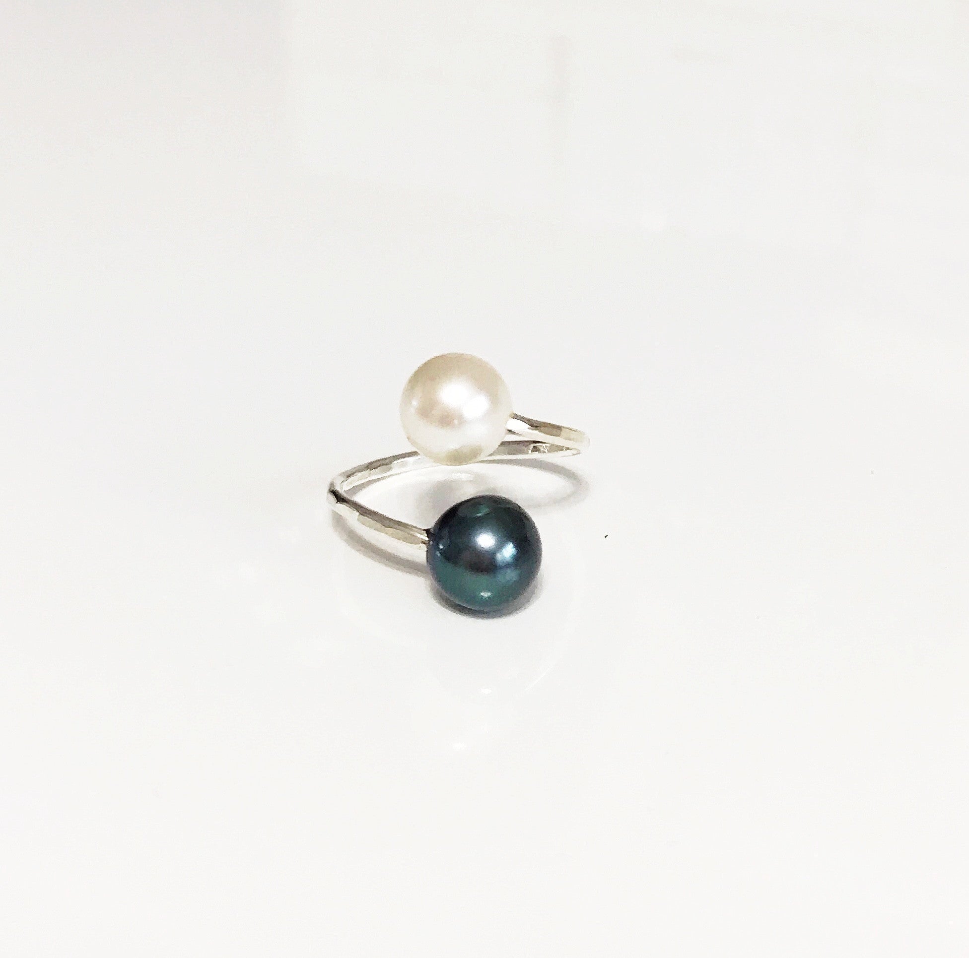 Leia Black & White Pearl Ring (R156) - Elegant Jewelry for Women, Perfect for Weddings, Parties & Special Occasions
