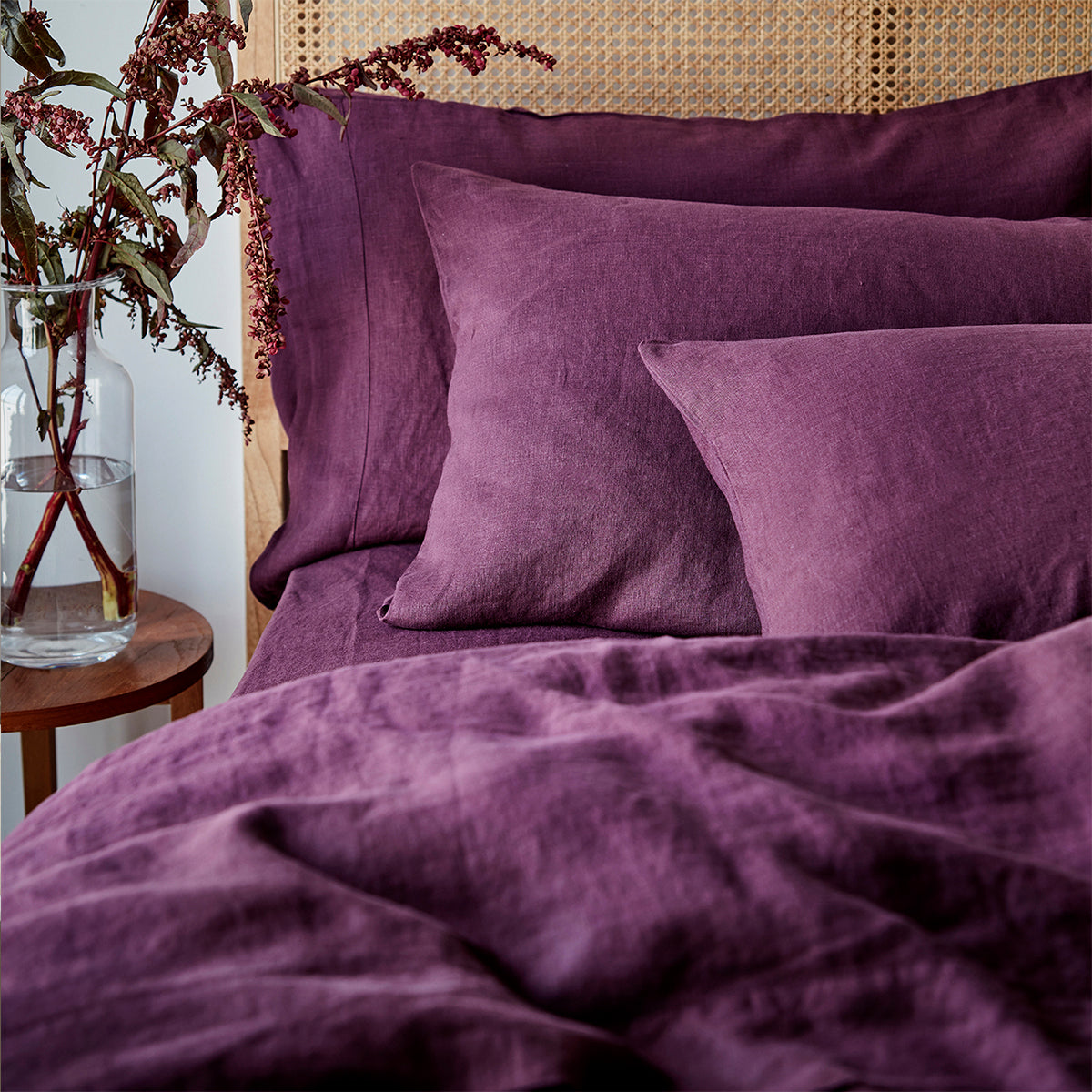 Premium 100% Linen Pillowcase Set of 2 - Soft & Breathable Bedding for Cool Sleep - Perfect for Home, Hotel, or Gift