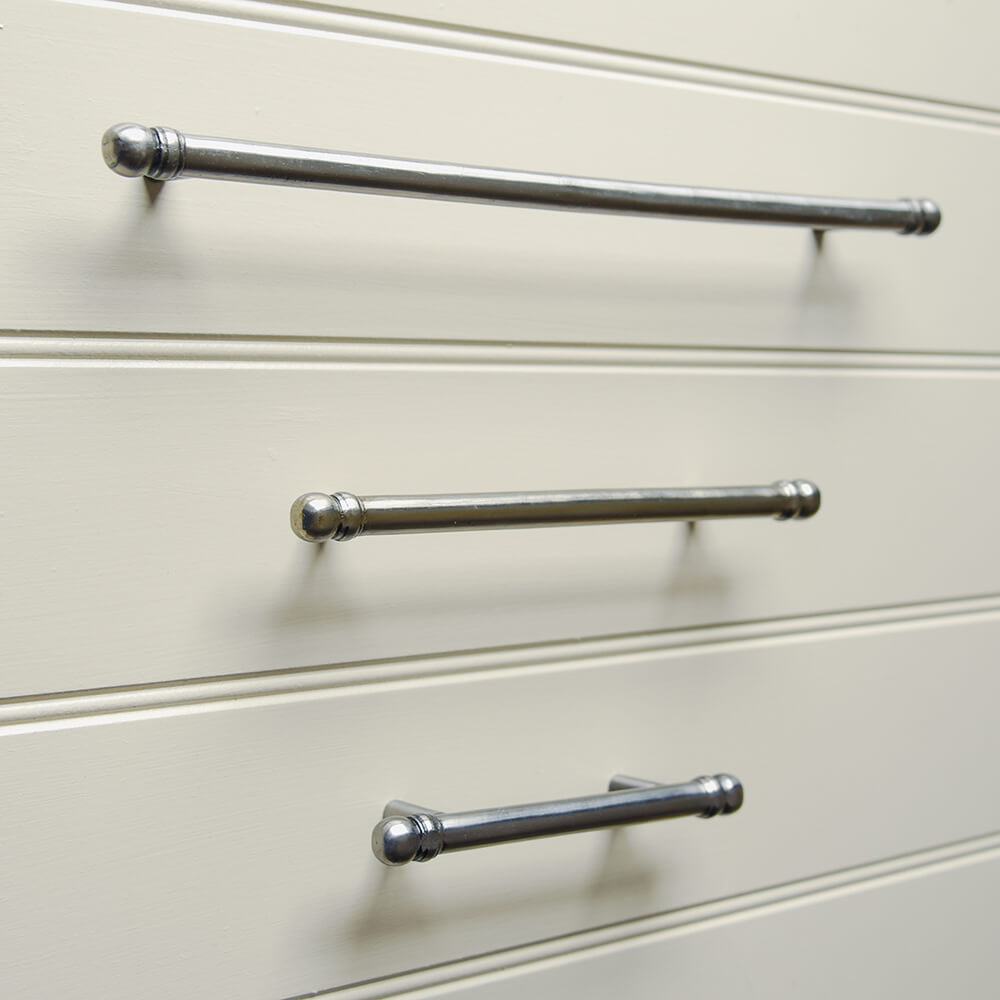 Natural Iron Bar Pull Handle - Rustic Cabinet & Drawer Hardware for Kitchen, Bathroom & Furniture - Durable & Stylish Home Decor