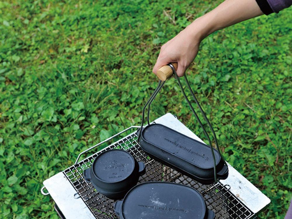 Heavy Duty Micro Cast Iron Lifter - Small & Durable Cast Iron Pan Handle for Kitchen, Camping & Outdoor Cooking