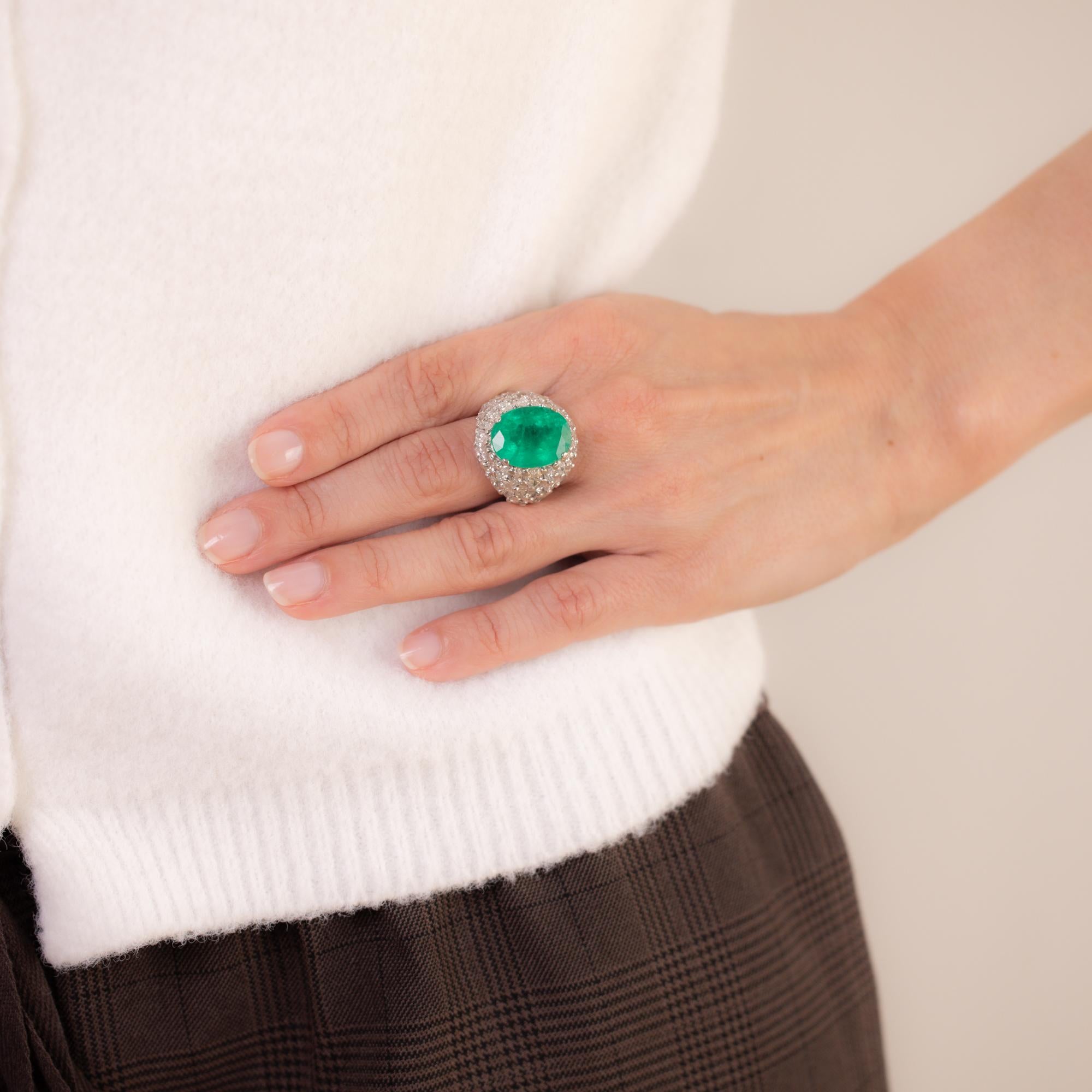 Exquisite 11.52 Carat GIA Certified Colombian Emerald Diamond Ring - Perfect for Engagement, Anniversary & Luxury Gift Giving