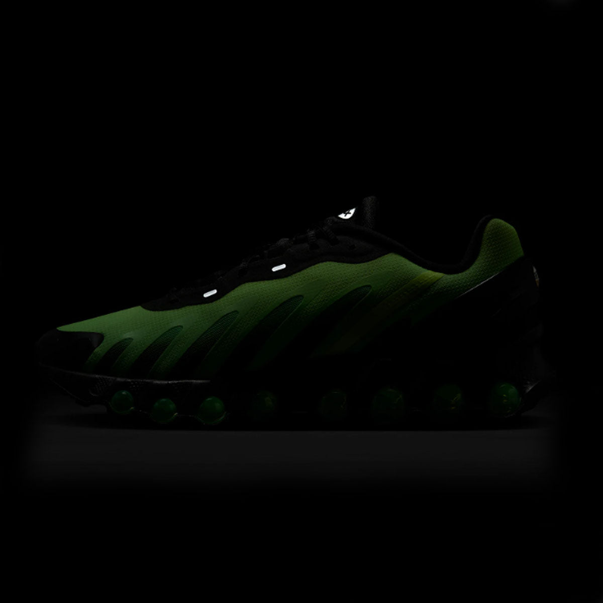 Nike Air Max DN8 'Green Strike' Men's Running Shoes - Lightweight Cushioned Sneakers for Jogging, Gym & Casual Wear
