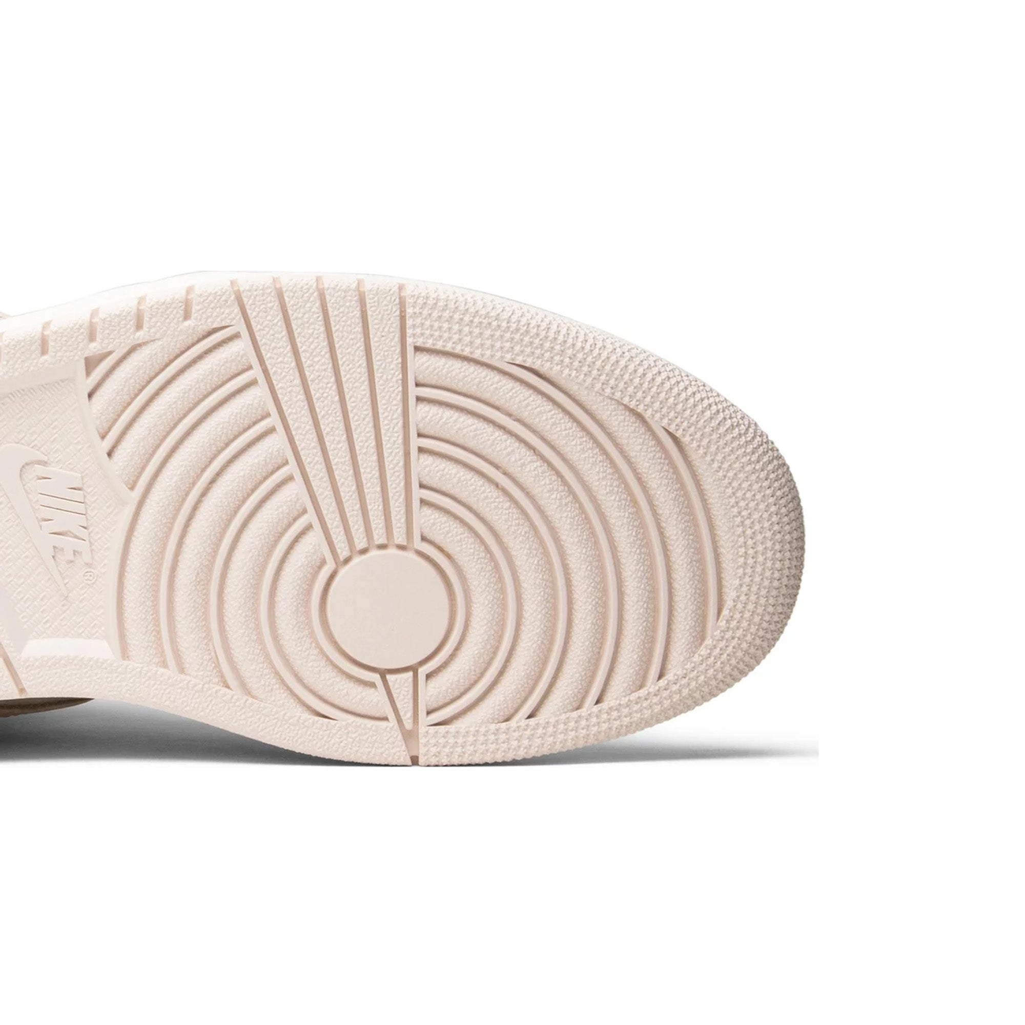 Air Jordan 1 'Guava Ice' Retro High OG Sneakers - Men's Basketball Shoes for Streetwear & Casual Style | Perfect for Sneaker Collectors & Urban Fashion