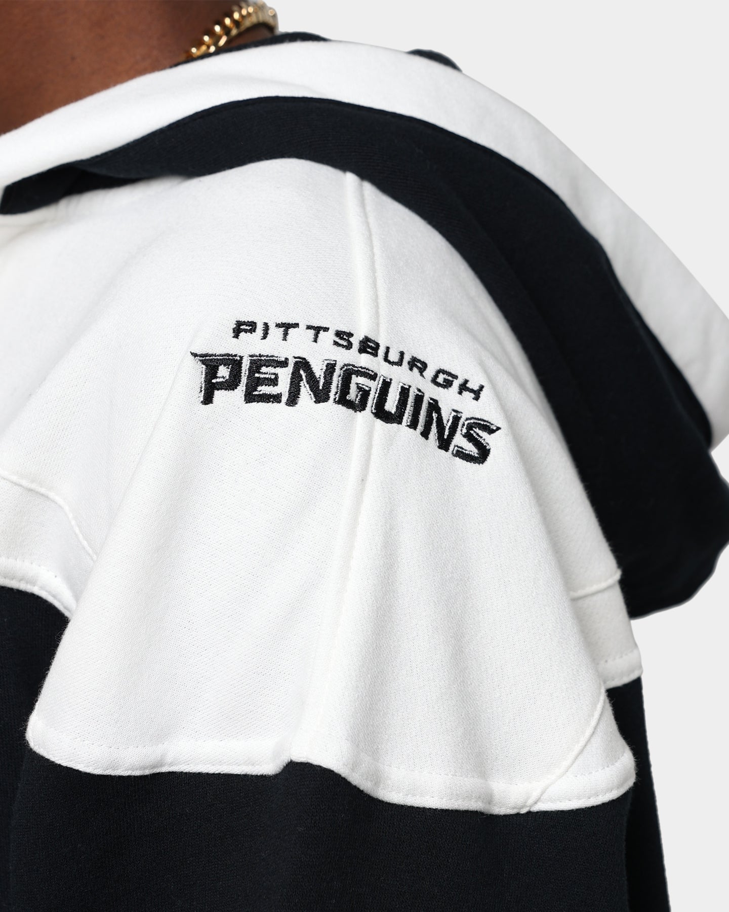 47 Brand Pittsburgh Penguins Superior Lacer Hoodie - Men's NHL Hockey Team Pullover Sweatshirt (Jet Black) - Perfect for Game Day, Casual Wear & Sports Fan Apparel