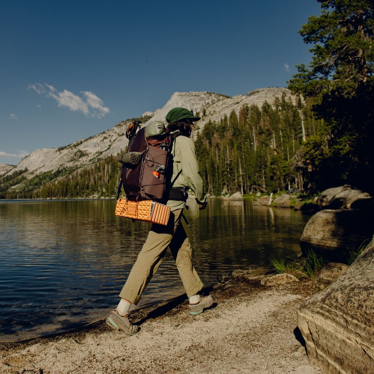 Best Waterproof Hiking Backpack for Men & Women - Lightweight Durable Outdoor Backpack for Camping, Travel & Trekking - Perfect for Adventure Enthusiasts & Daily Commuters