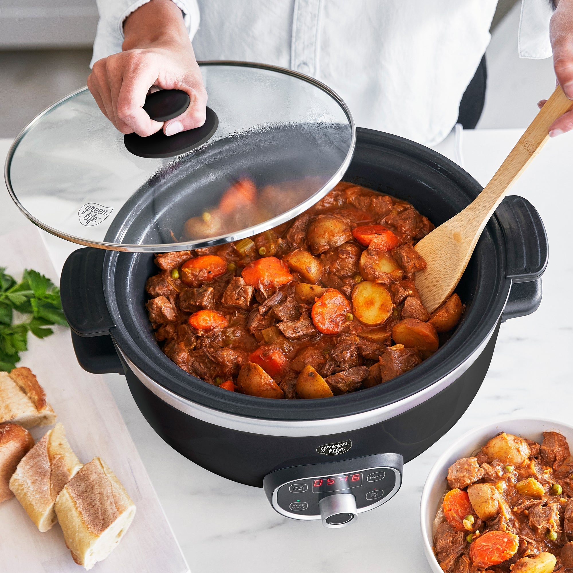 GreenLife Healthy Duo 6 Quart Slow Cooker - Black | Non-Toxic Ceramic Cookware for Soups, Stews & Meal Prep | Perfect for Family Dinners & Potlucks
