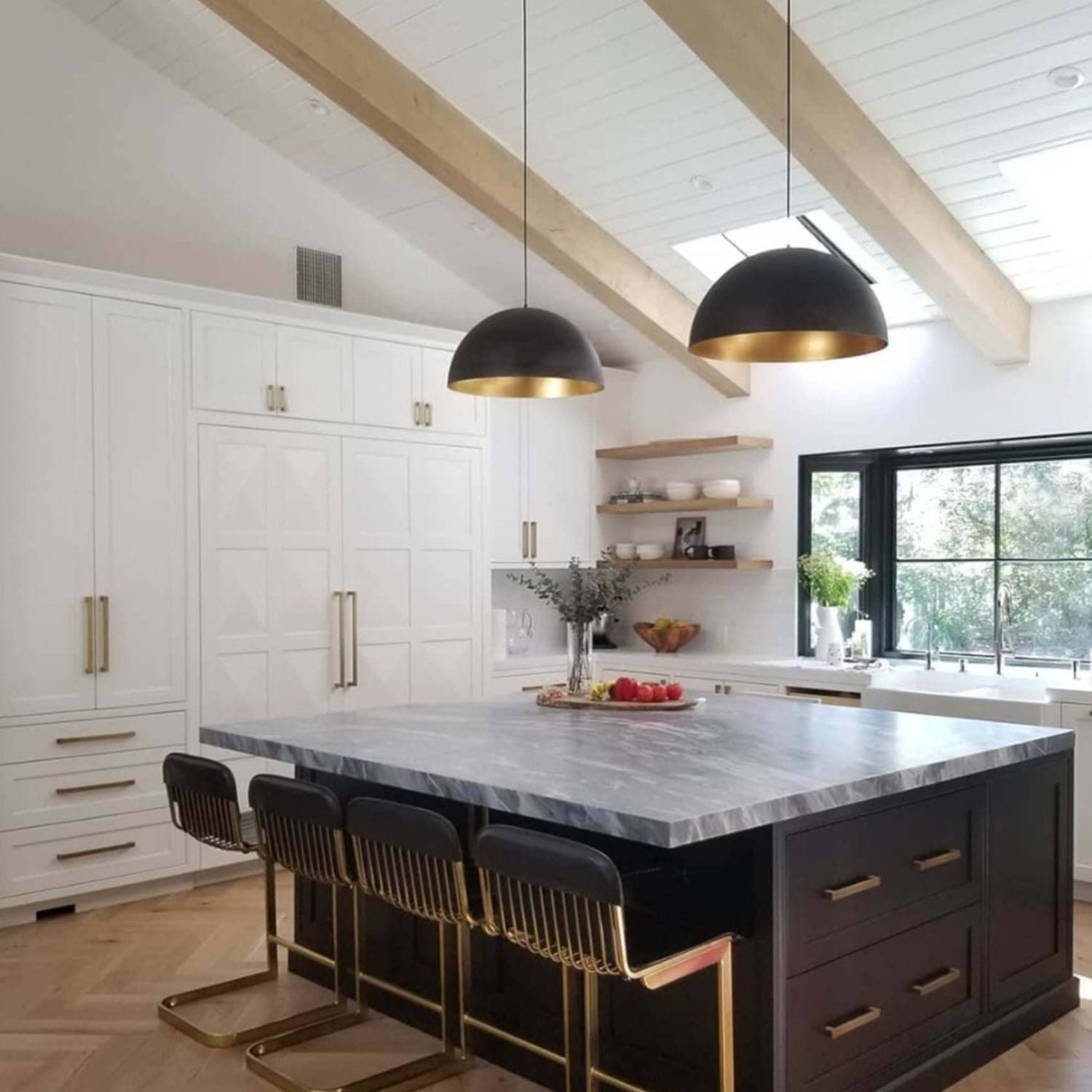 Modern Sigmund Pendant Light - Adjustable Hanging Chandelier for Kitchen Island, Dining Room & Bedroom - Industrial Vintage Ceiling Lighting Fixture with Edison Bulbs - Perfect for Home Decor & Interior Design