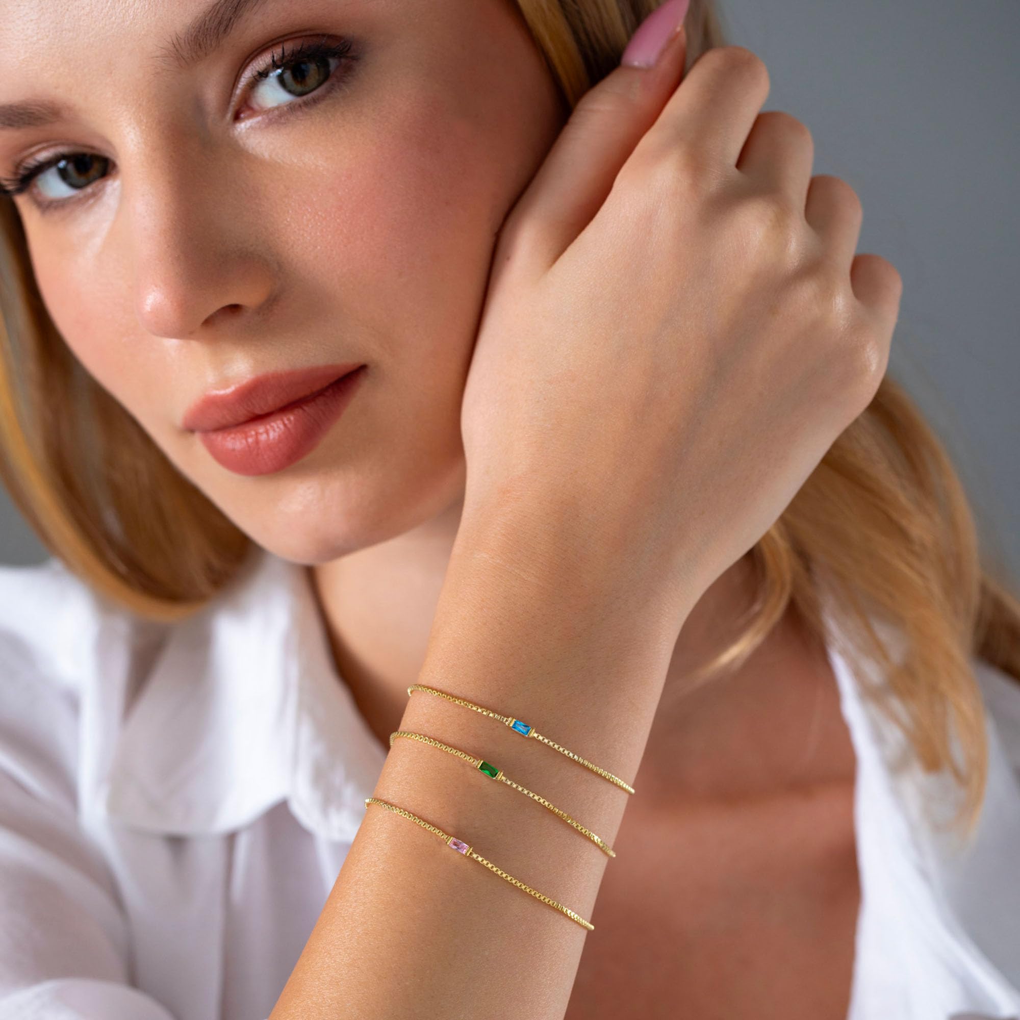 JSJOY 14K Gold Birthstone Bracelet for Women - Dainty Link Chain Bracelet with Genuine Birthstones, Elegant Jewelry Gift for Mom, Wife, Girlfriend - Birthday, Anniversary, Mother's Day Present - Perfect for Everyday Wear & Special Occasions