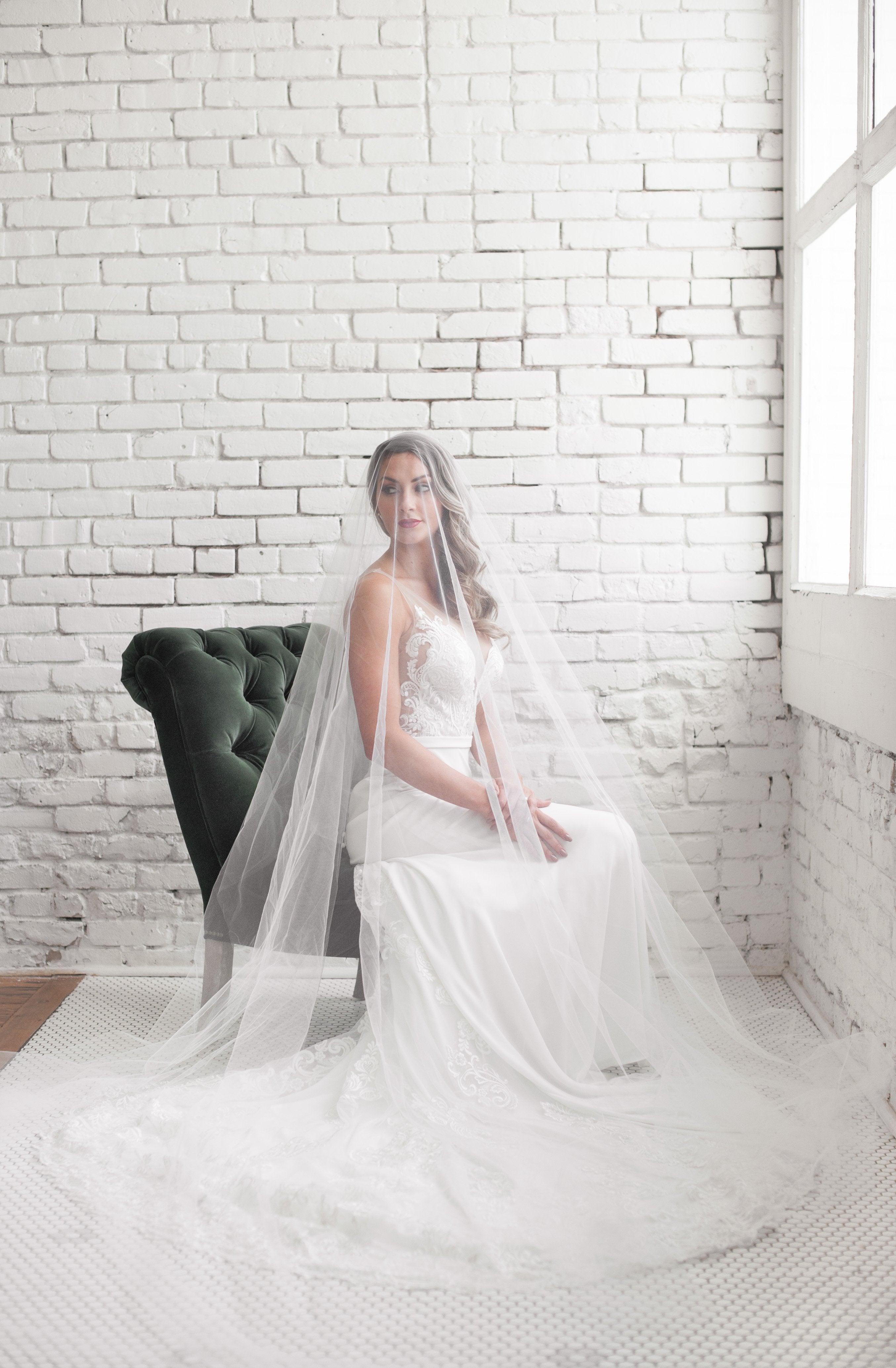 GRANDE AMBRELL Ultra Royal Cathedral Drop Veil - Elegant Wedding Veil for Brides, Perfect for Church Ceremonies & Formal Weddings