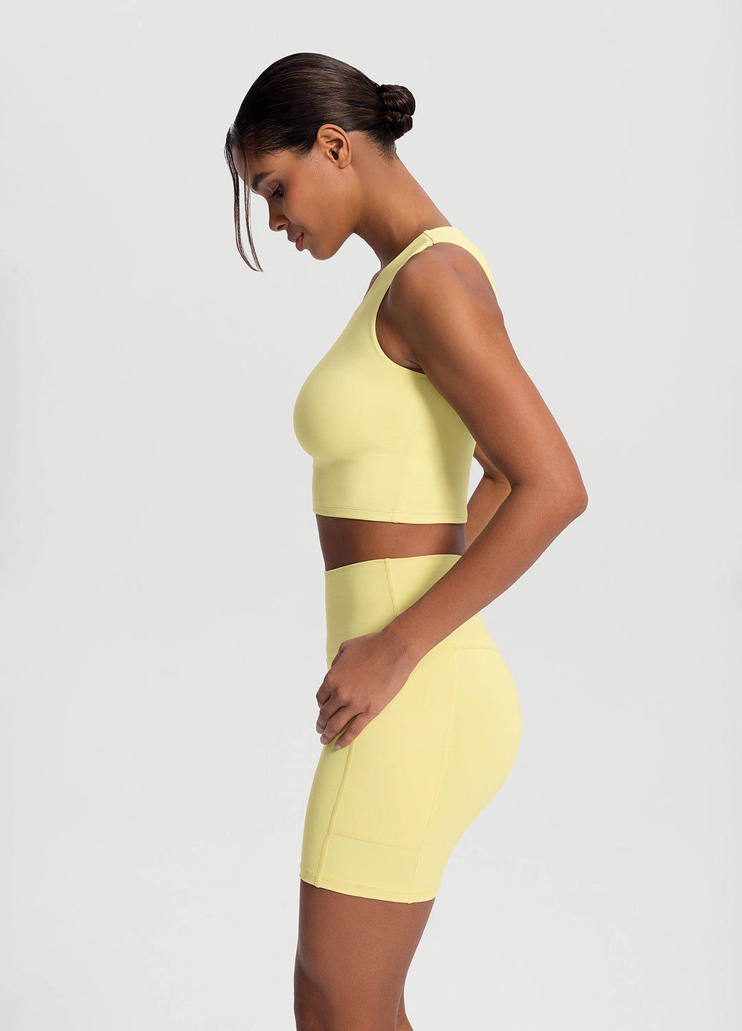 High Neck Cropped Tank Top for Women - Breathable Workout Shirt, Yoga & Gym Essential, Summer Fashion Staple - Perfect for Running, Pilates & Casual Wear