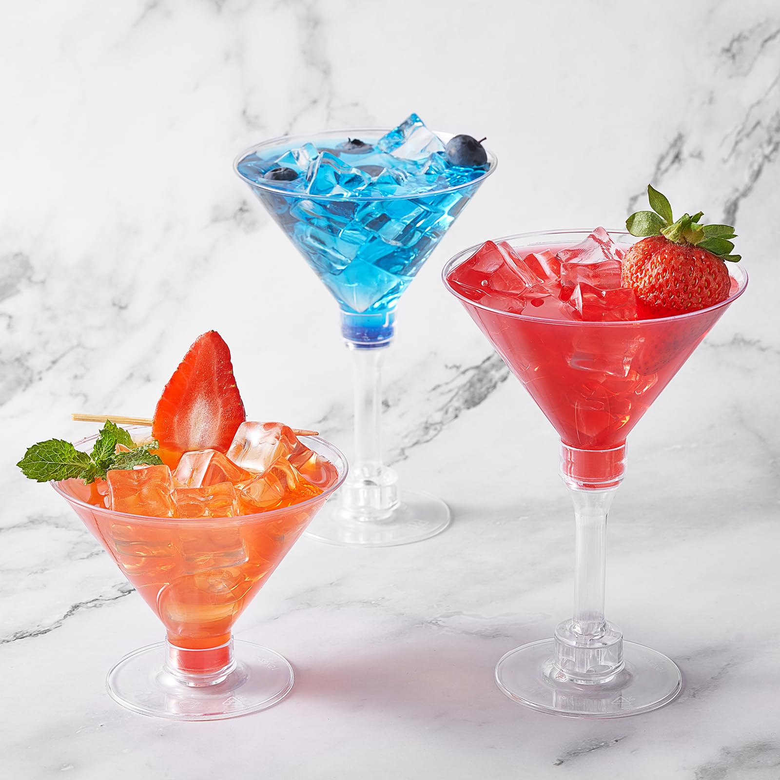 25 Pack Reusable Plastic Martini Glasses - Tall Cocktail Drinkware for Margarita, Whiskey & Tequila - Bar & Party Supplies for Home, Restaurants (Great for Weddings, BBQs & Cocktail Parties)