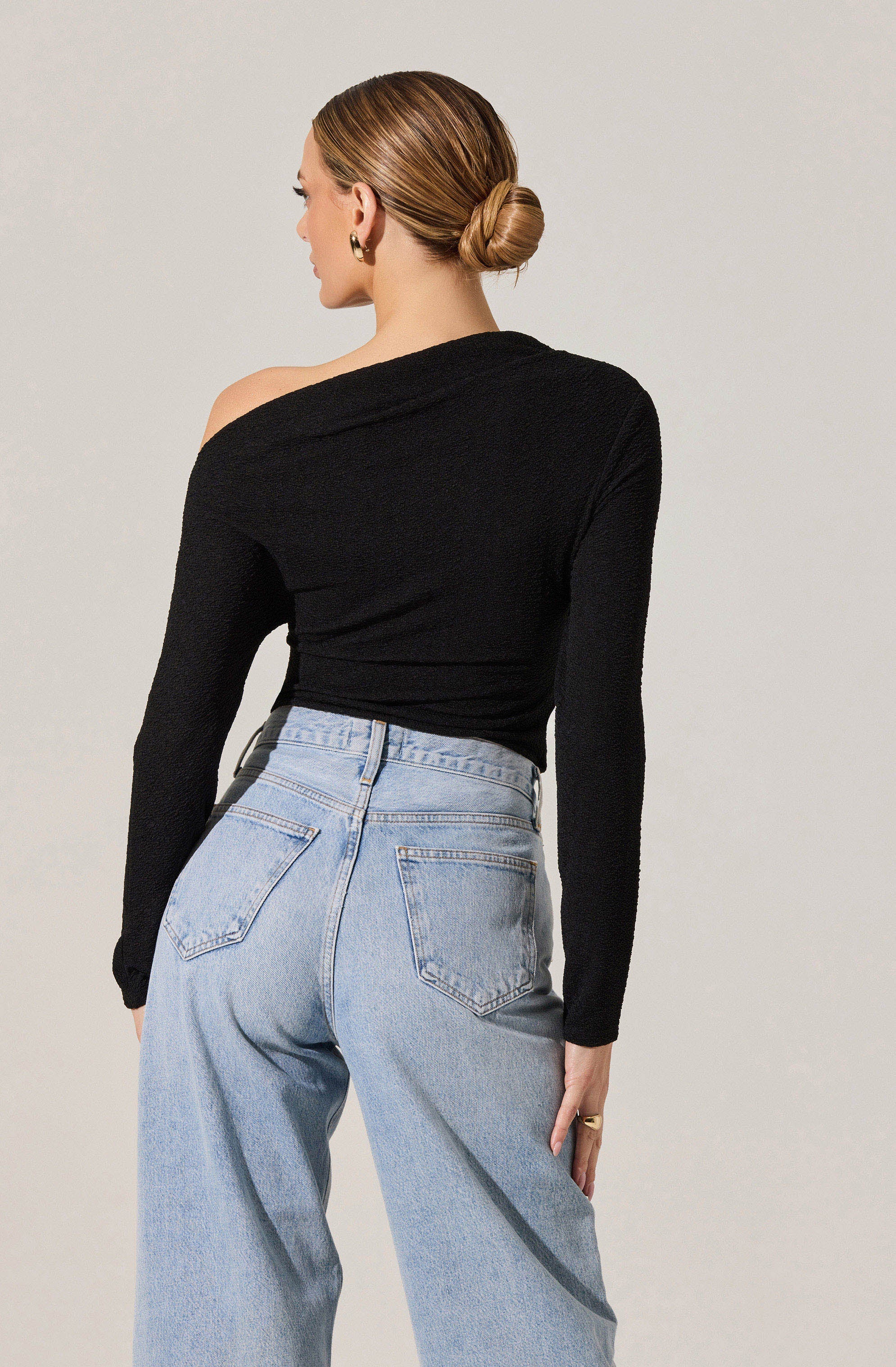 Textured Off Shoulder Top for Women - Trendy Summer Blouse, Casual & Party Wear, Perfect for Beach Outings & Date Nights