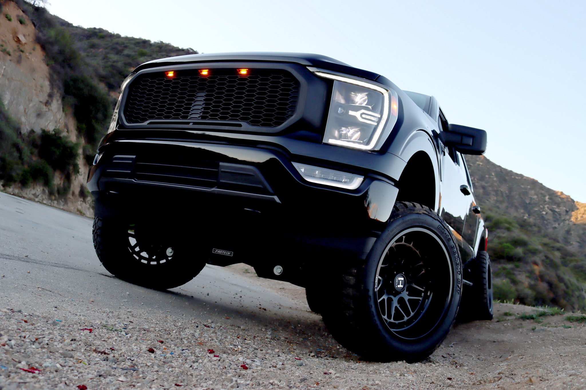 21-23 Ford F150 & F150 Raptor LUXX Series Black LED Projector Headlights - High Performance Lighting for Off-Road & Night Driving