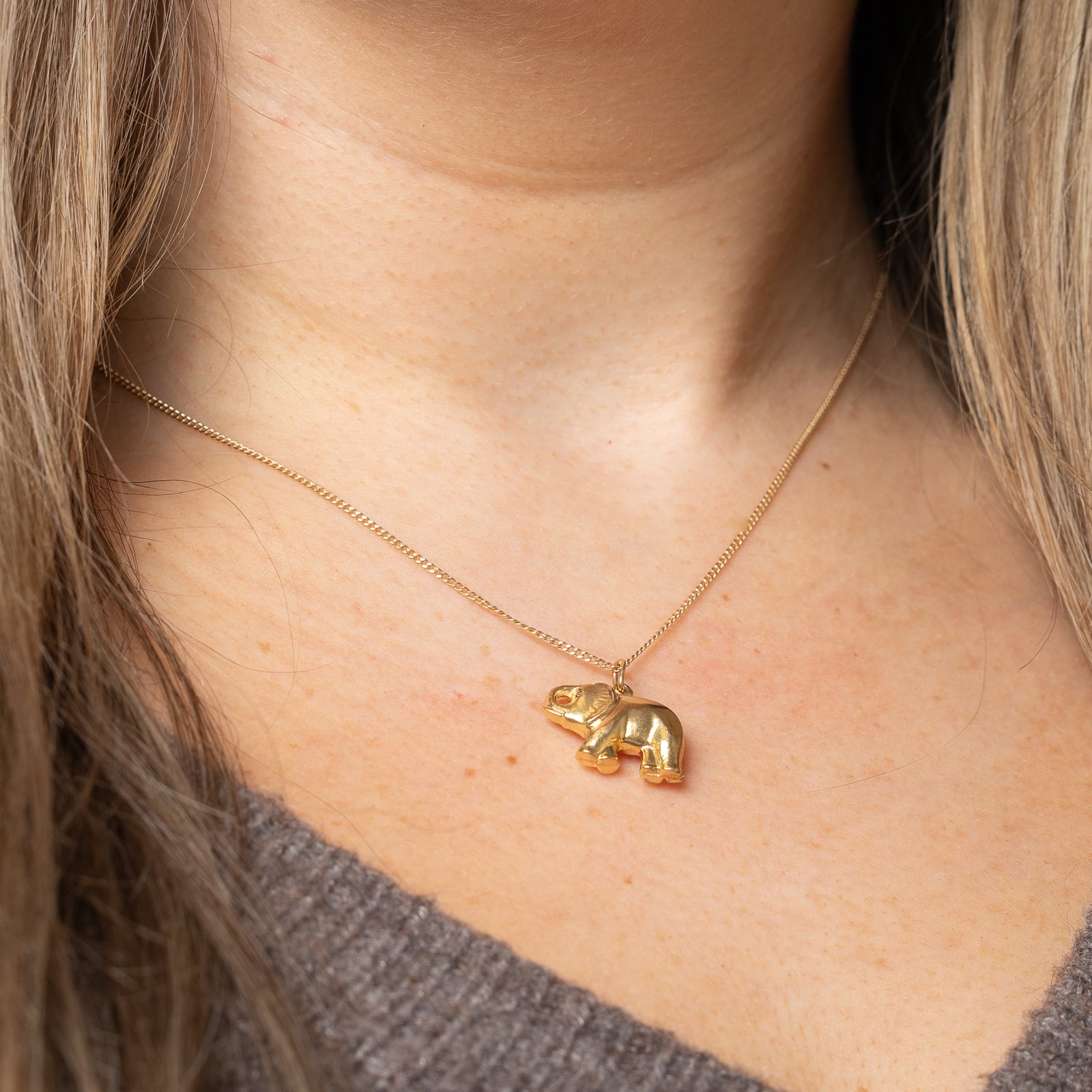10K Yellow Gold Elephant Charm Pendant - Elegant Animal Jewelry for Women - Perfect Gift for Birthday, Anniversary & Special Occasions - Ideal for Layering Necklaces & Boho Style Outfits