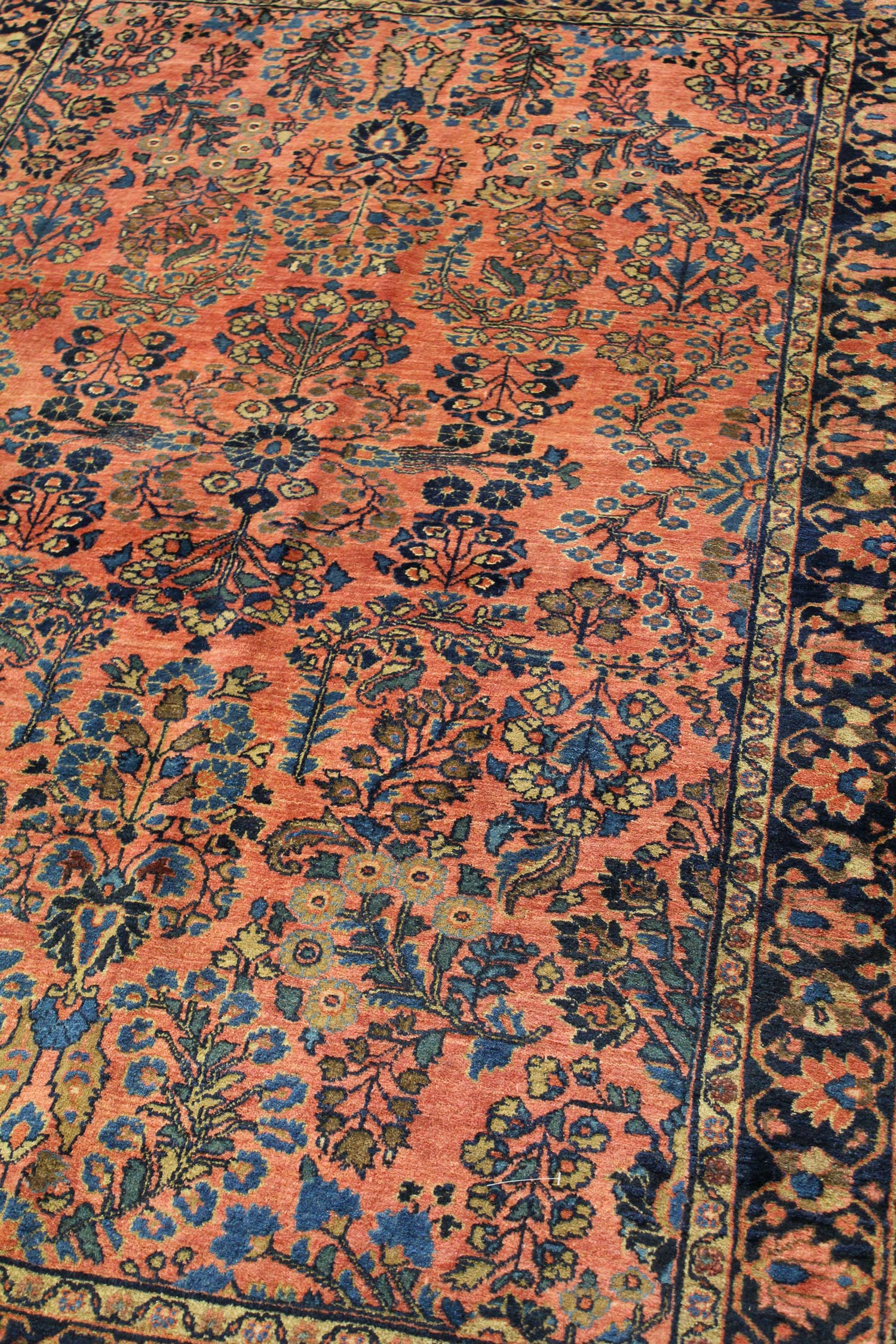 Antique Sarouk Handwoven Traditional Persian Rug - J63614 | Vintage Home Decor for Living Room, Bedroom & Office