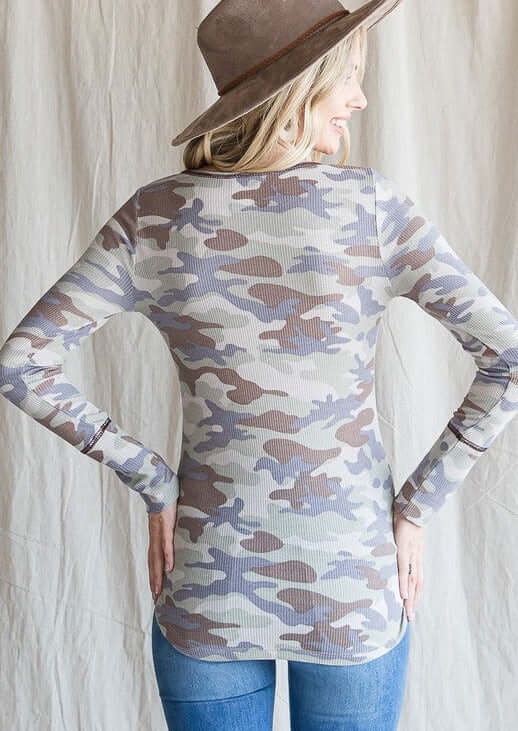Men's Camouflage Fitted Fall Base Layer Tee - Thermal Long Sleeve Shirt for Hunting & Outdoor Activities - Clearance Final Sale