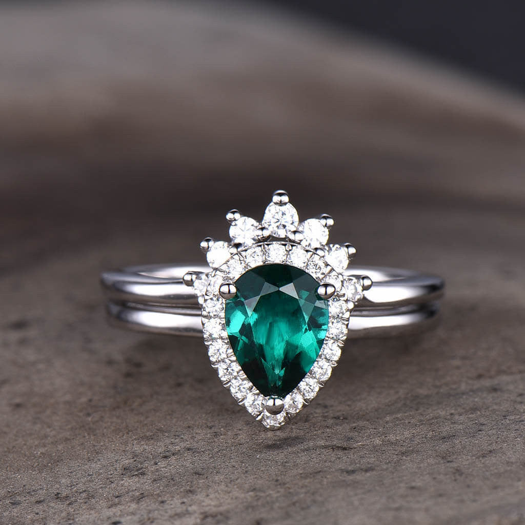Pear Shaped Halo Vienna Emerald Engagement Ring Set - Comfort Fit Wedding Band for Women - Perfect for Proposals, Anniversaries & Romantic Occasions