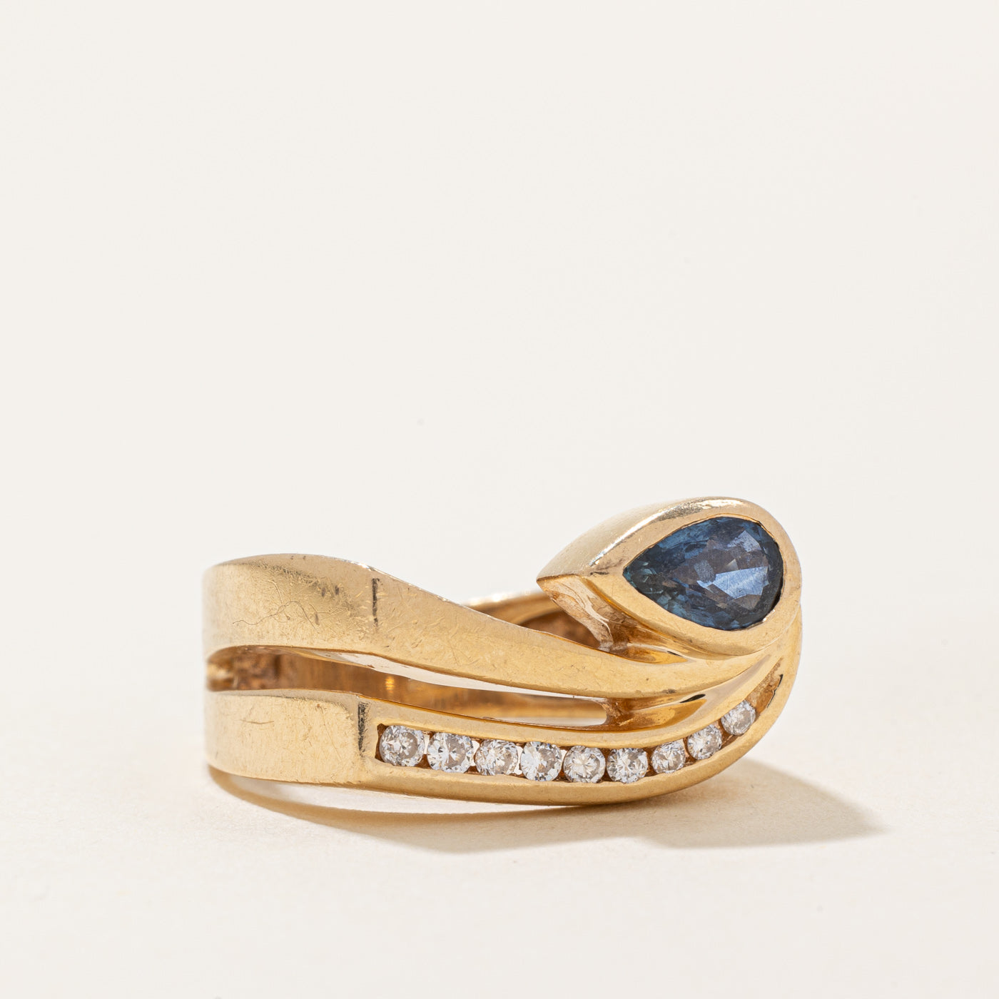 Exquisite 0.35ctw Sapphire & Diamond Cocktail Ring (0.11ctw Diamonds) - Size 6 | Elegant Jewelry for Evening Parties, Weddings & Special Occasions