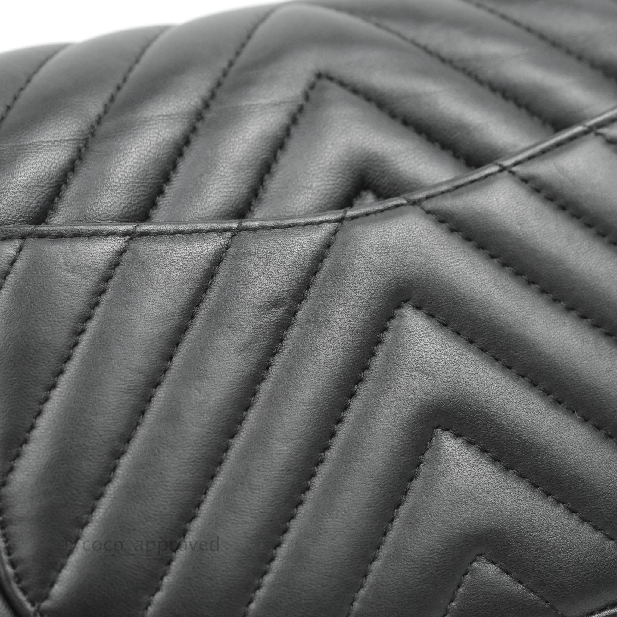 Chanel Classic Chevron M/L Medium Double Flap So Black Lambskin Bag - Luxury Designer Handbag for Women, Perfect for Evening Events & Special Occasions