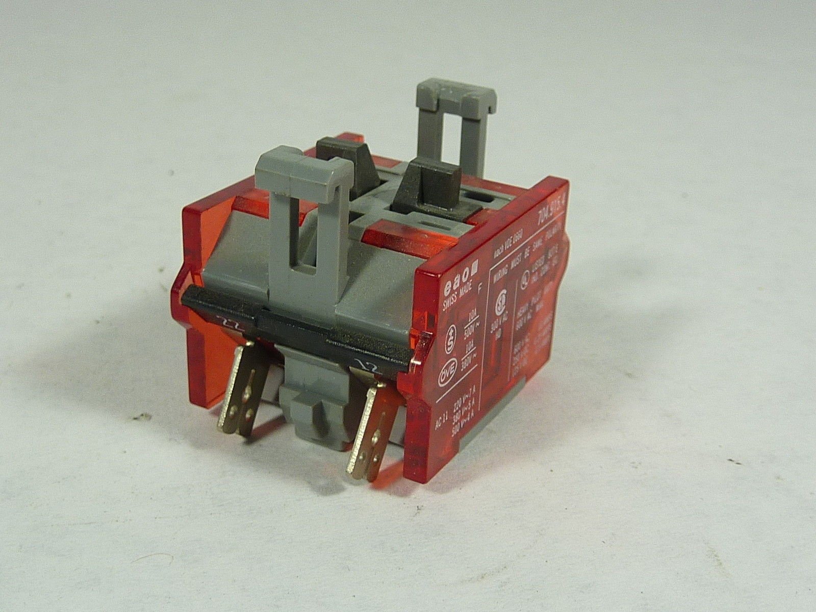 EAO 704.915.4 Switching Element - 10A VAC Slow Make NC Contact (2-Pole) - Ideal for Industrial Control Panels & Safety Circuits