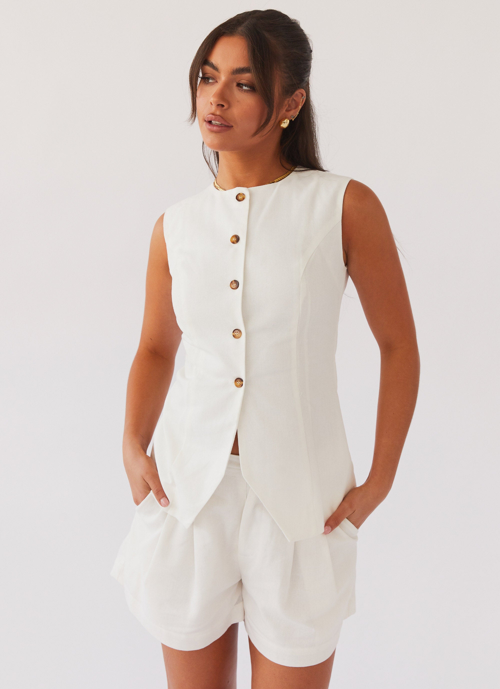 Born For Bordeaux Linen Vest for Women - Breathable White Summer Waistcoat | Perfect for Beach Outings, Wine Tasting & Casual Chic Outfits