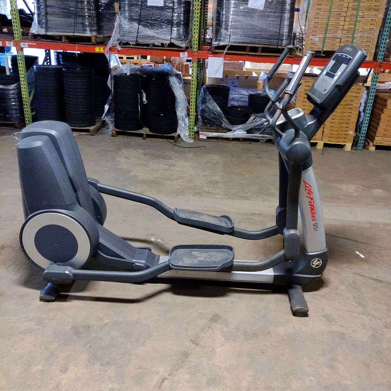 Life Fitness 95X Elliptical Cross Trainer - Commercial Grade Exercise Machine for Home Gym (SKU P1883S) | Perfect for Cardio Workouts & Full-Body Training