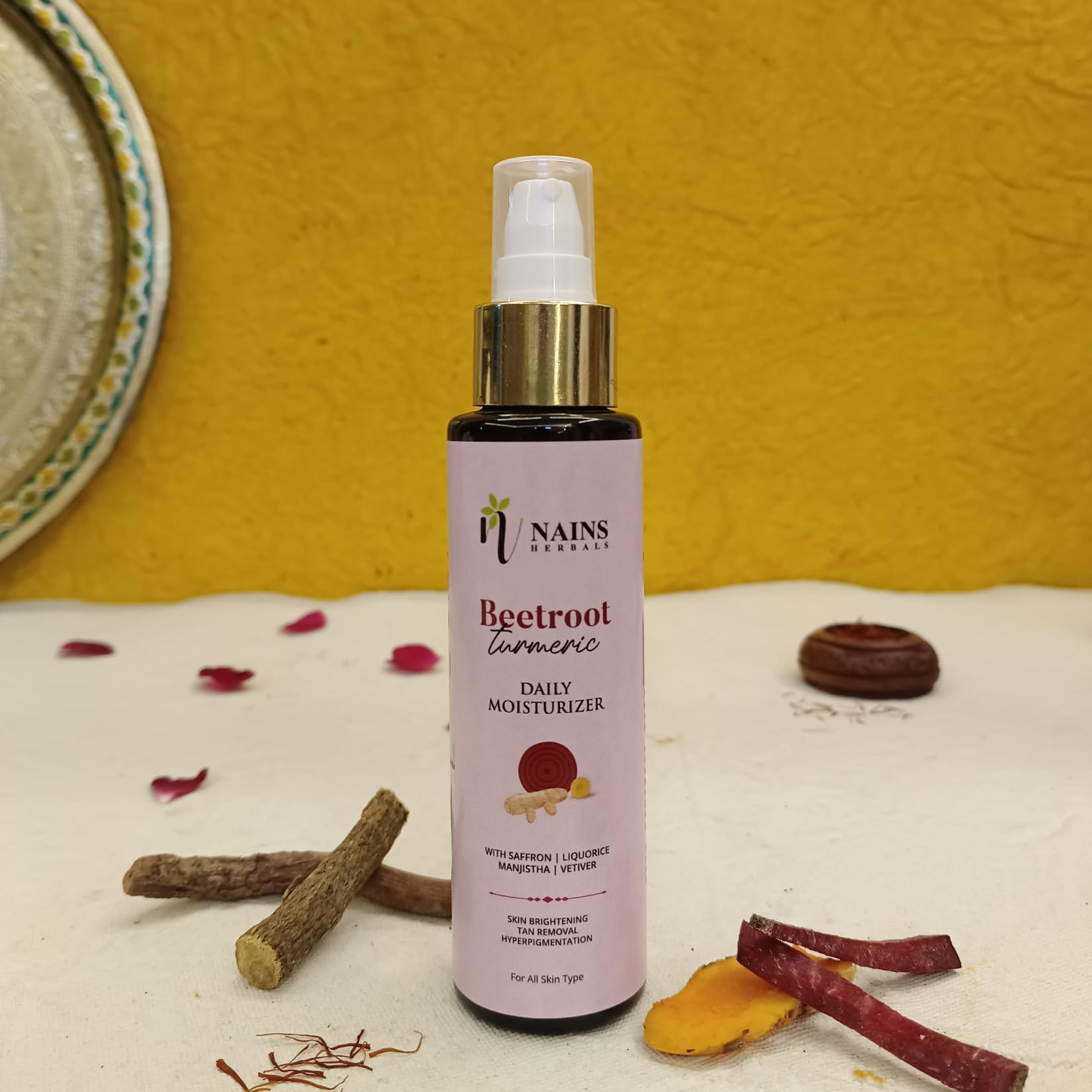 Beetroot Turmeric Moisturizer with Saffron & Shea Butter - Skin Brightening Cream for Hyperpigmentation, Tan Removal - Hydrates Dry, Dull Skin - With Argan Oil - 100ml - Perfect for Daily Skincare Routine & Nighttime Repair