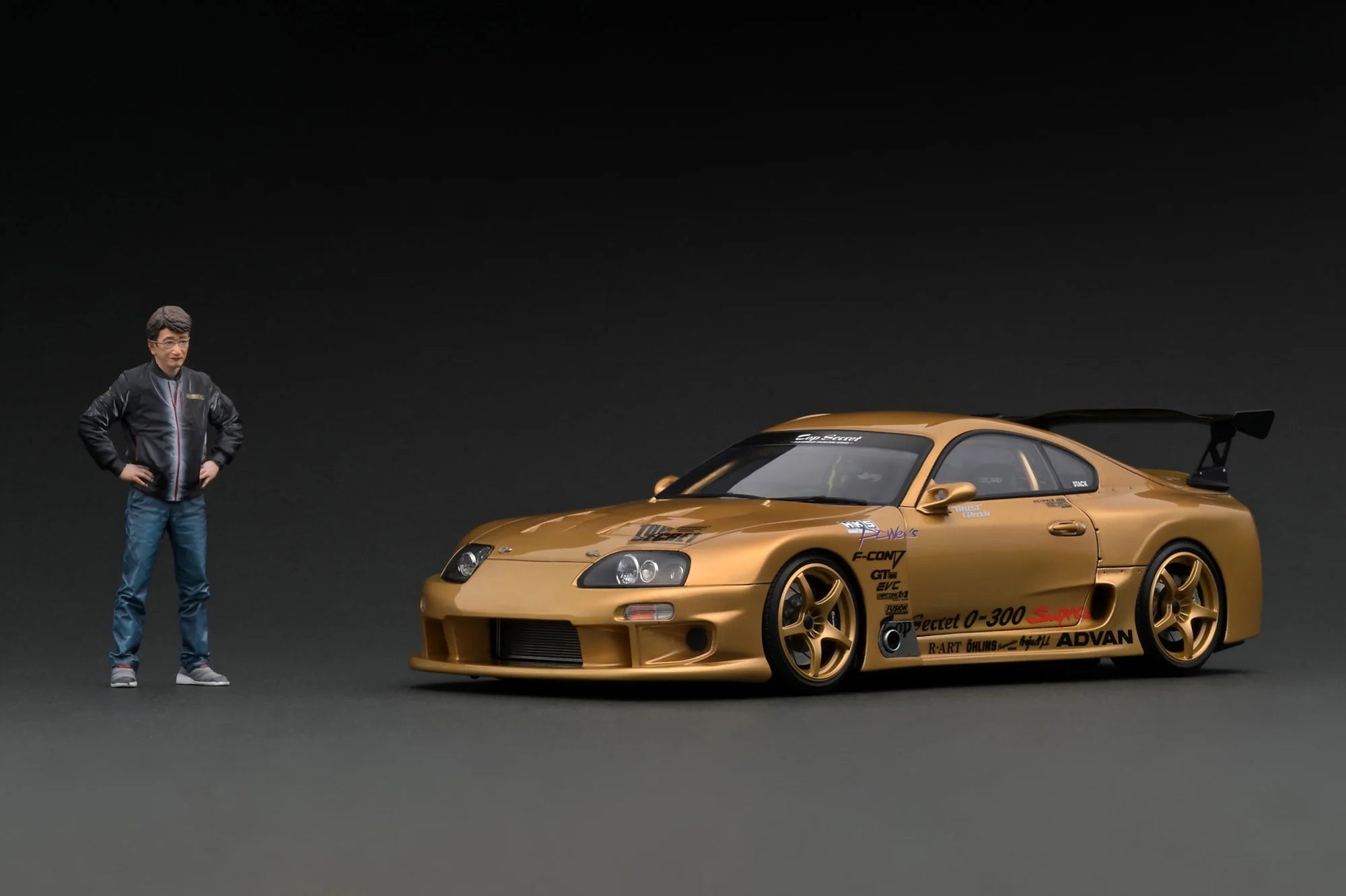 1:18 Scale Toyota Supra JZA80 TOP SECRET GT 300 Diecast Model Car - Gold Edition with Smokey Nagata Figure - Collectible Japanese Tuner Car for Display & Racing Enthusiasts