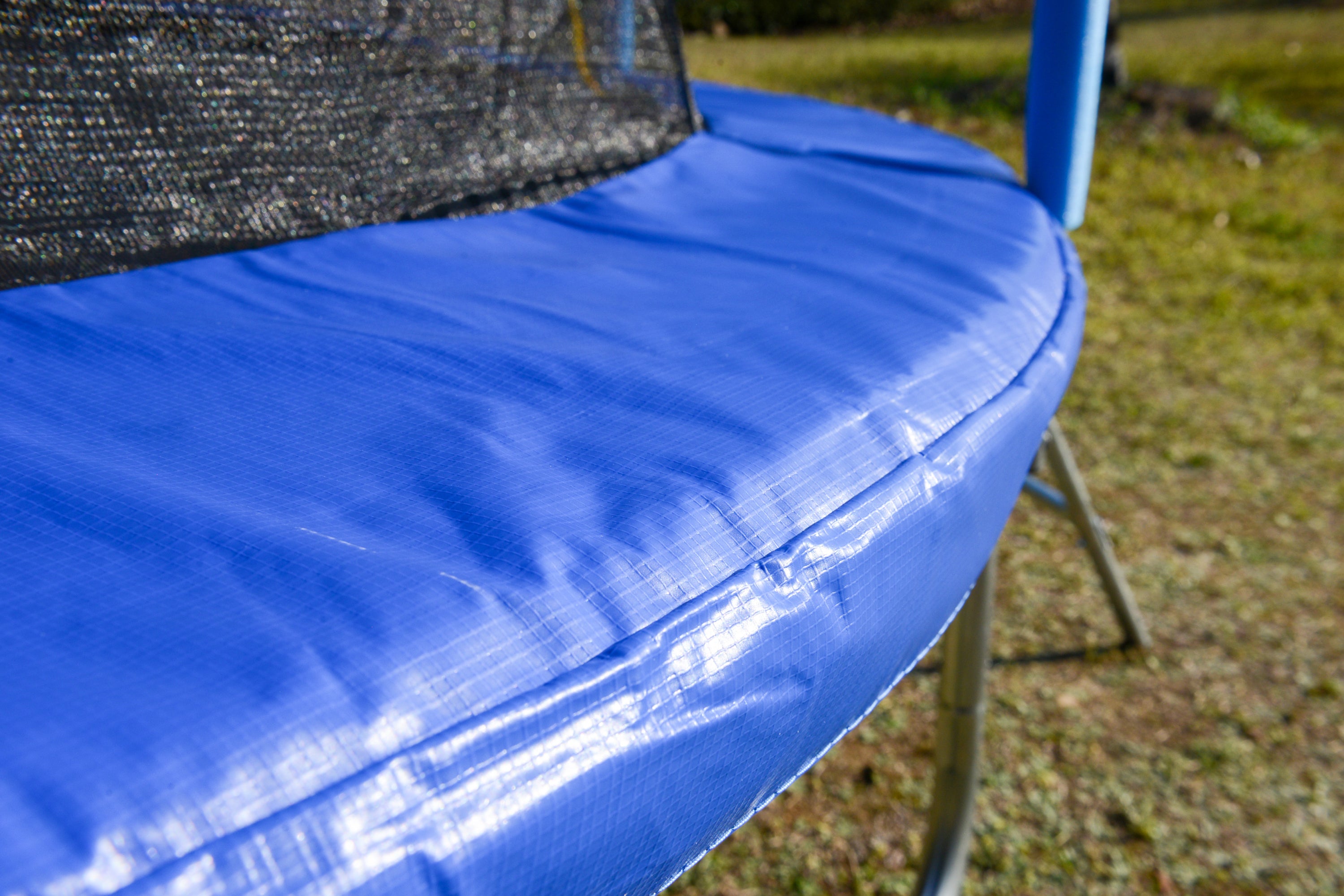 10 FT Outdoor Trampoline with Safety Enclosure & Basketball Hoop - Perfect for Backyard Fun, Kids Play, and Family Fitness Activities