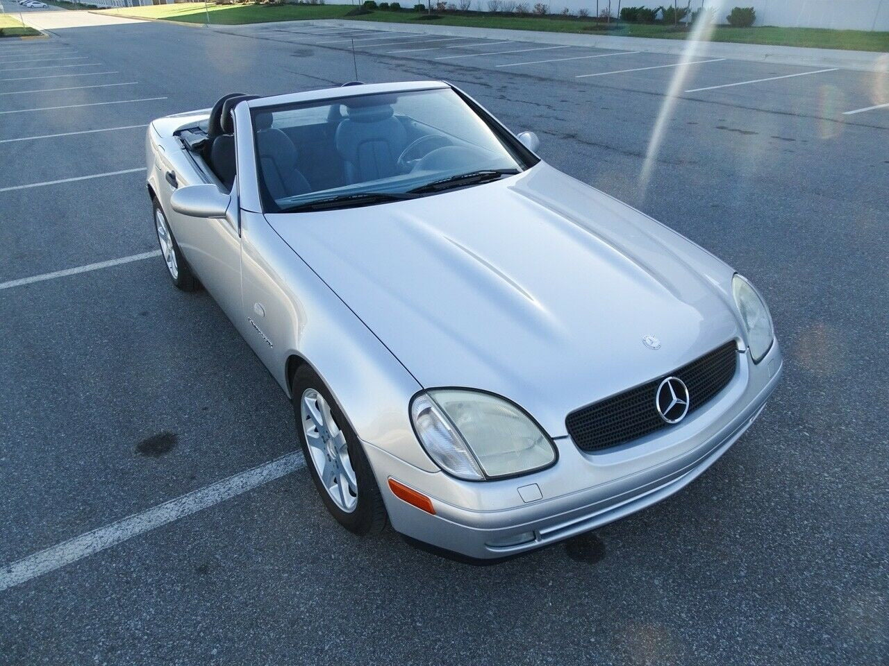 Clear Side Marker Light Housings for Mercedes CLK SLK & Sprinter - Smoked Lens Turn Signal Lights - Perfect for Custom Car Upgrades & Nighttime Visibility