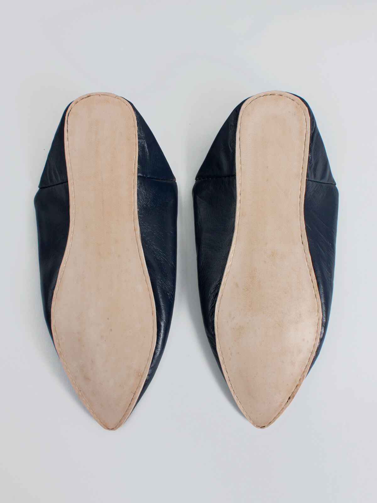 Authentic Moroccan Men's Pointed Babouche Slippers - Handmade Leather Indigo House Shoes for Comfort & Style | Perfect for Home, Lounge & Cultural Fashion