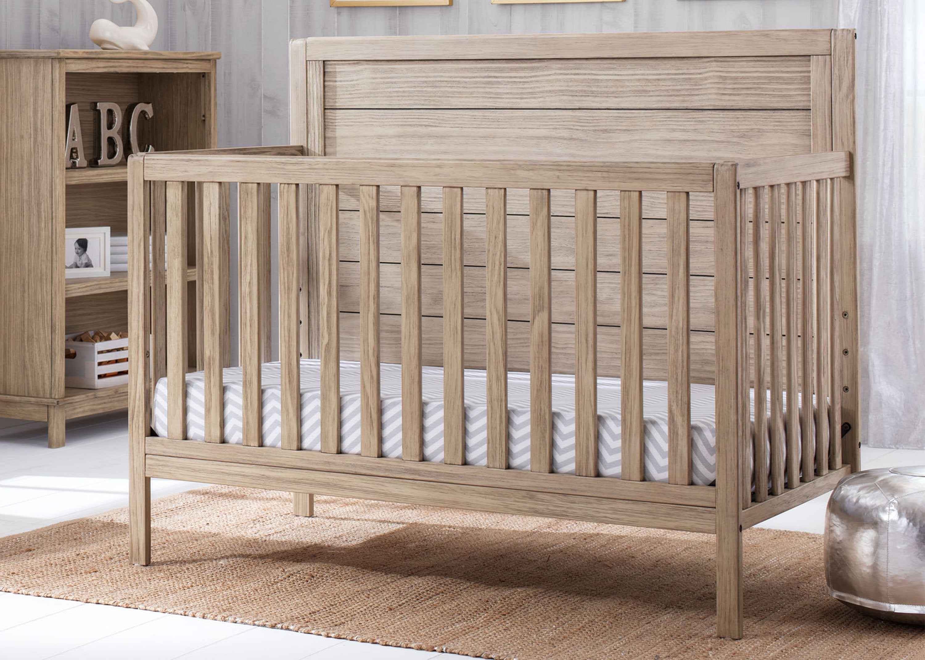 Cambridge 4-in-1 Convertible Baby Crib - Toddler Bed & Daybed with Mattress - Nursery Furniture for Boys & Girls - Perfect for Bedrooms, Daycare & Guest Rooms