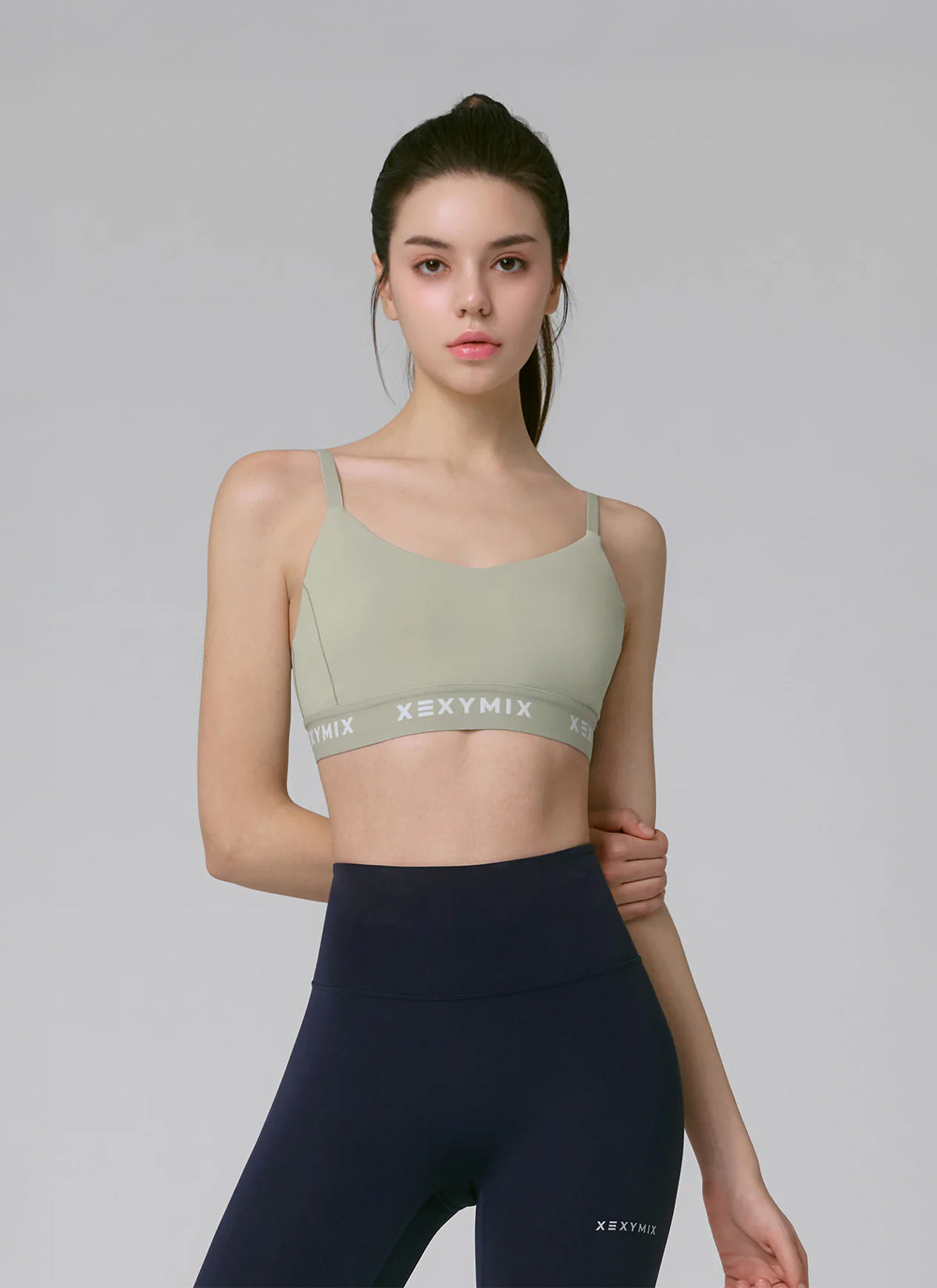 Black Label Signature Power Rise Logo Band Bra Top - High Support Sports Bra for Running, Yoga & Gym Workouts