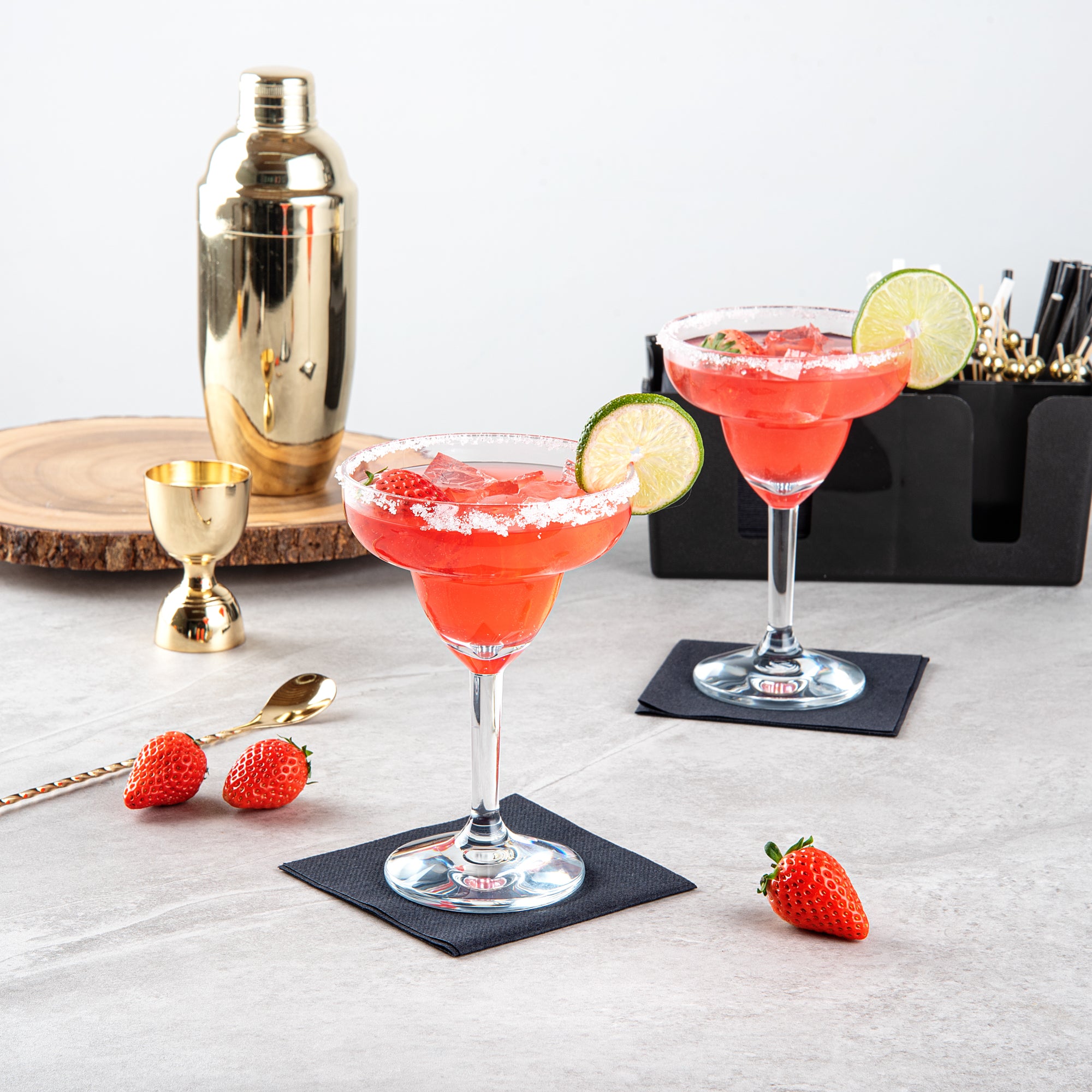 Bev Tek 11 oz Shatterproof Polycarbonate Margarita Glasses - Set of 24 (4.5