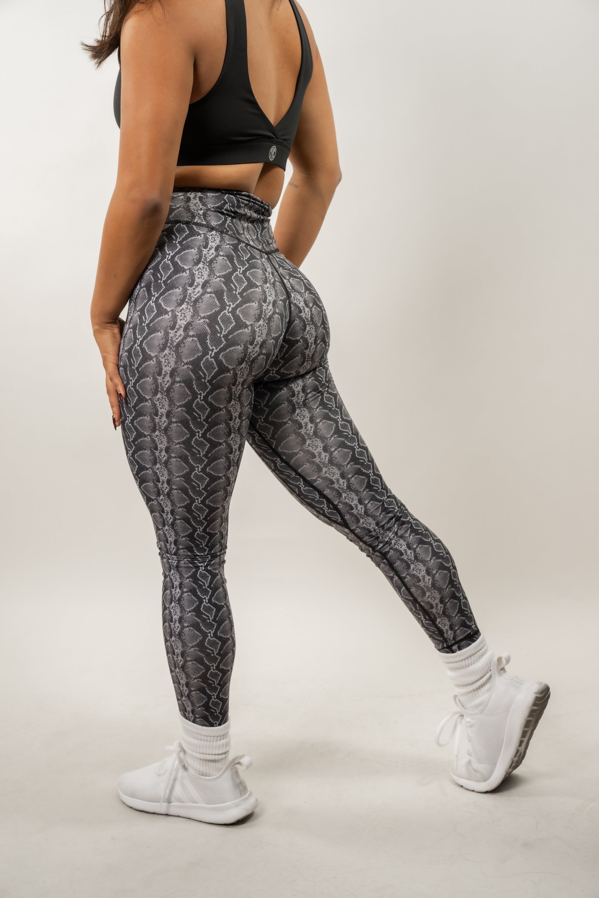 Effortless Classic Printed Leggings for Women - Comfortable & Stylish Workout Pants for Yoga, Running & Everyday Wear